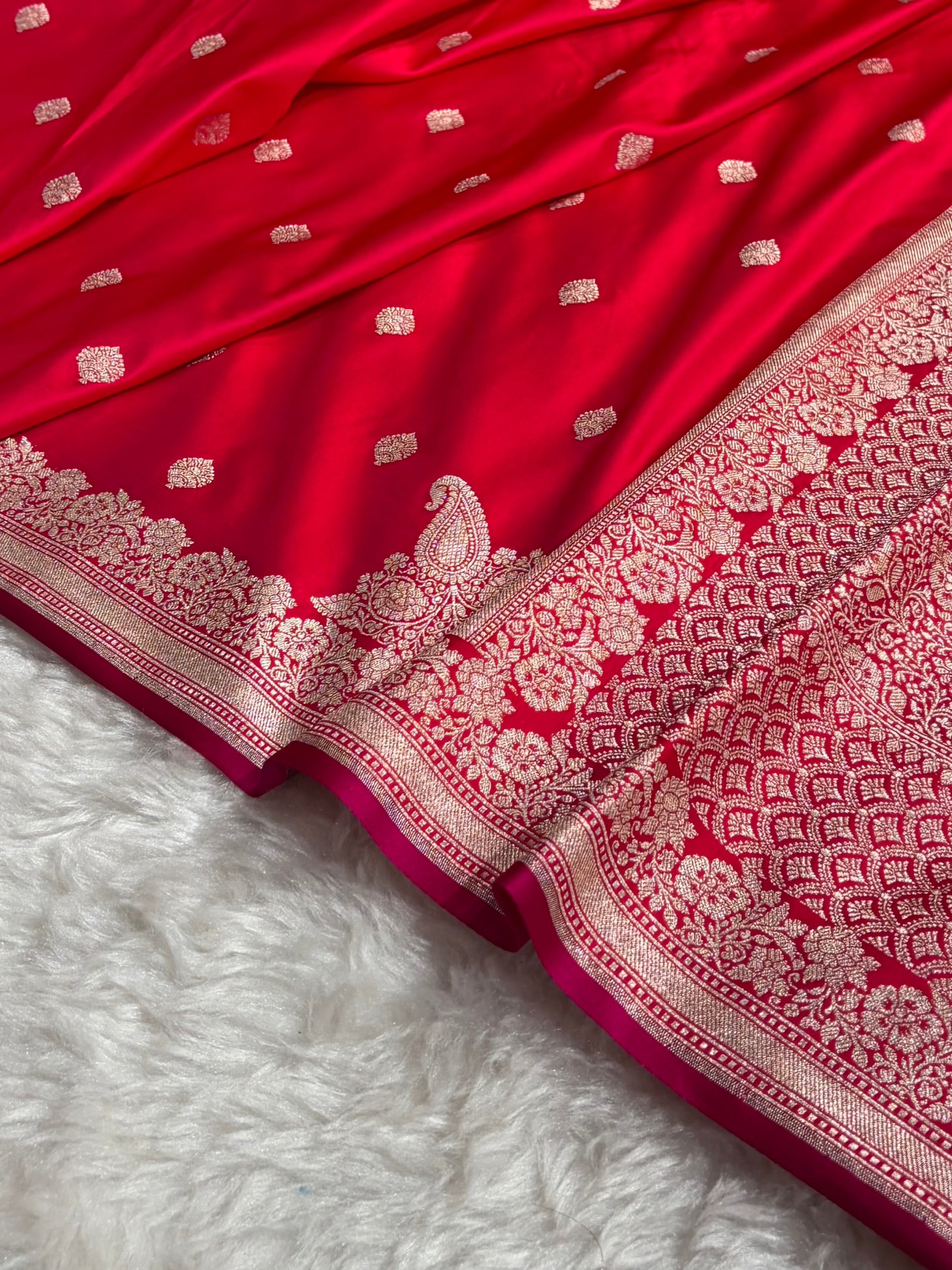 Banarasi Cross Red Shades Floral Boota Mashru Silk Saree MSM-60