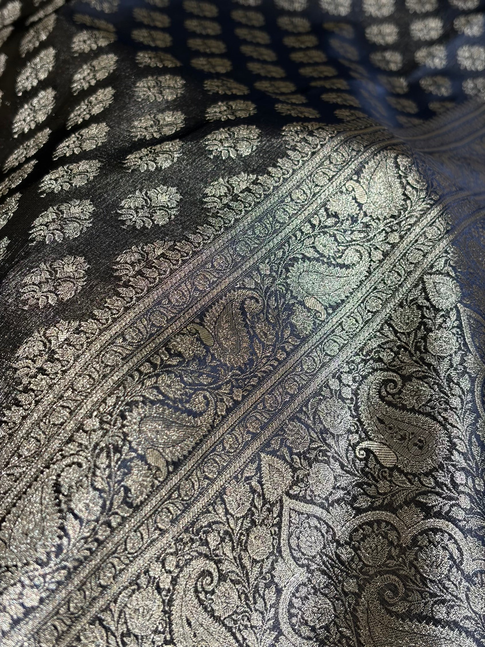 Banarasi Cross Navy Blue Shades Satin Tissue Silk Saree In Booti motif ST01