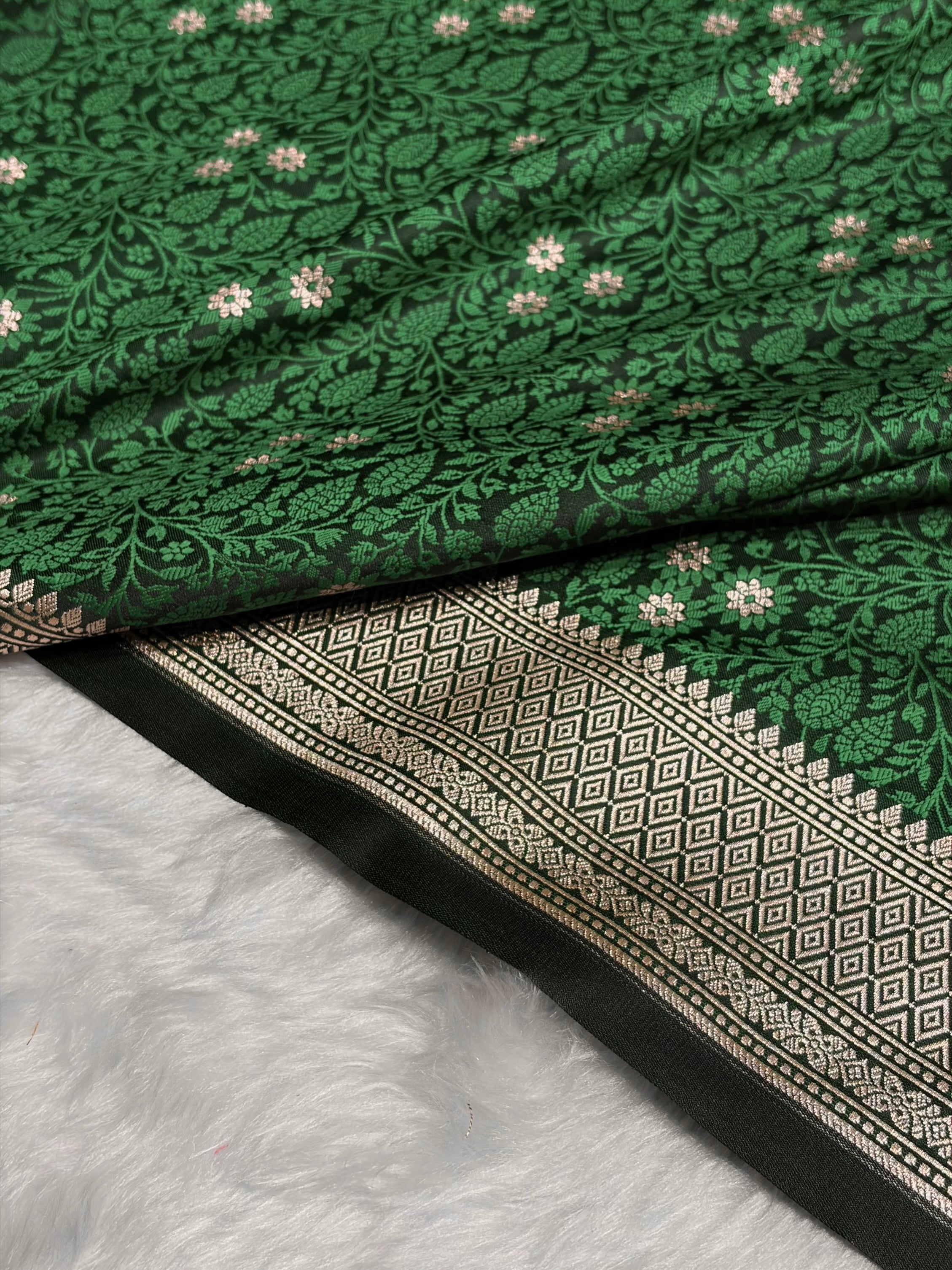Bottle Green Shades Tanchoi Motif Mashru Silk Saree MST-12