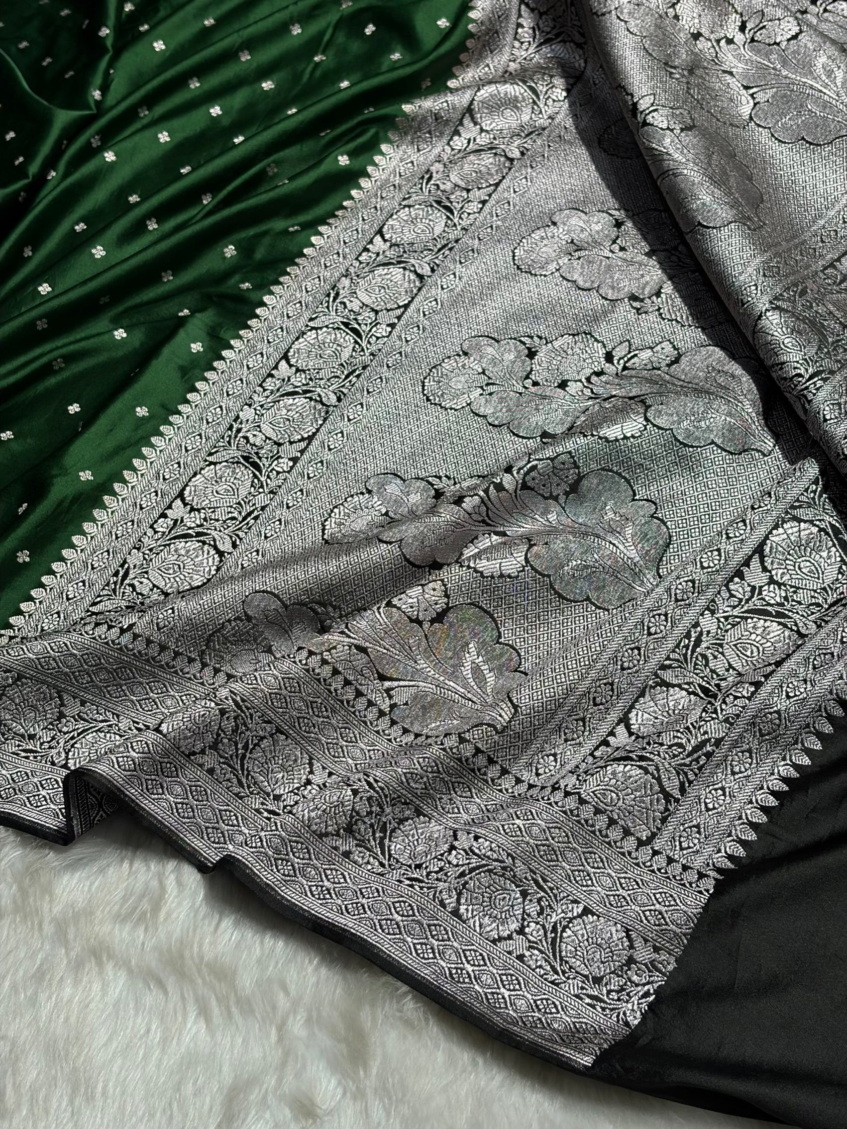 Bottle Green Shade Booti Mashru Silk Saree MS41
