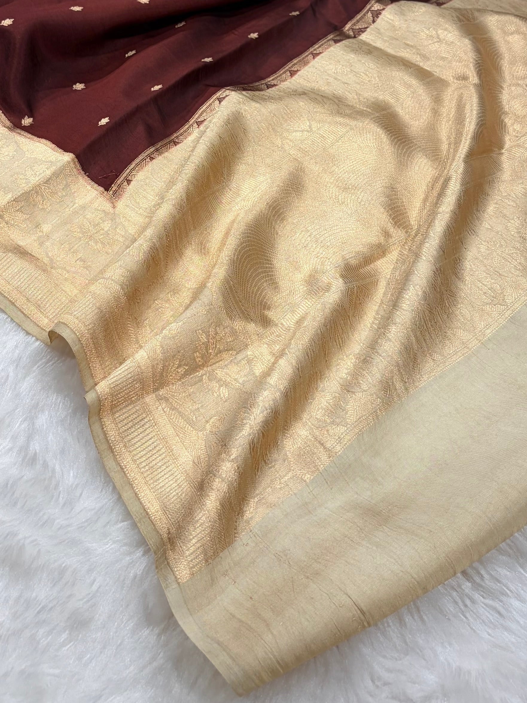 Banarasi Chocolate With Cream Contrast Shades Handwoven Pure Paper Silk Saree RM-89