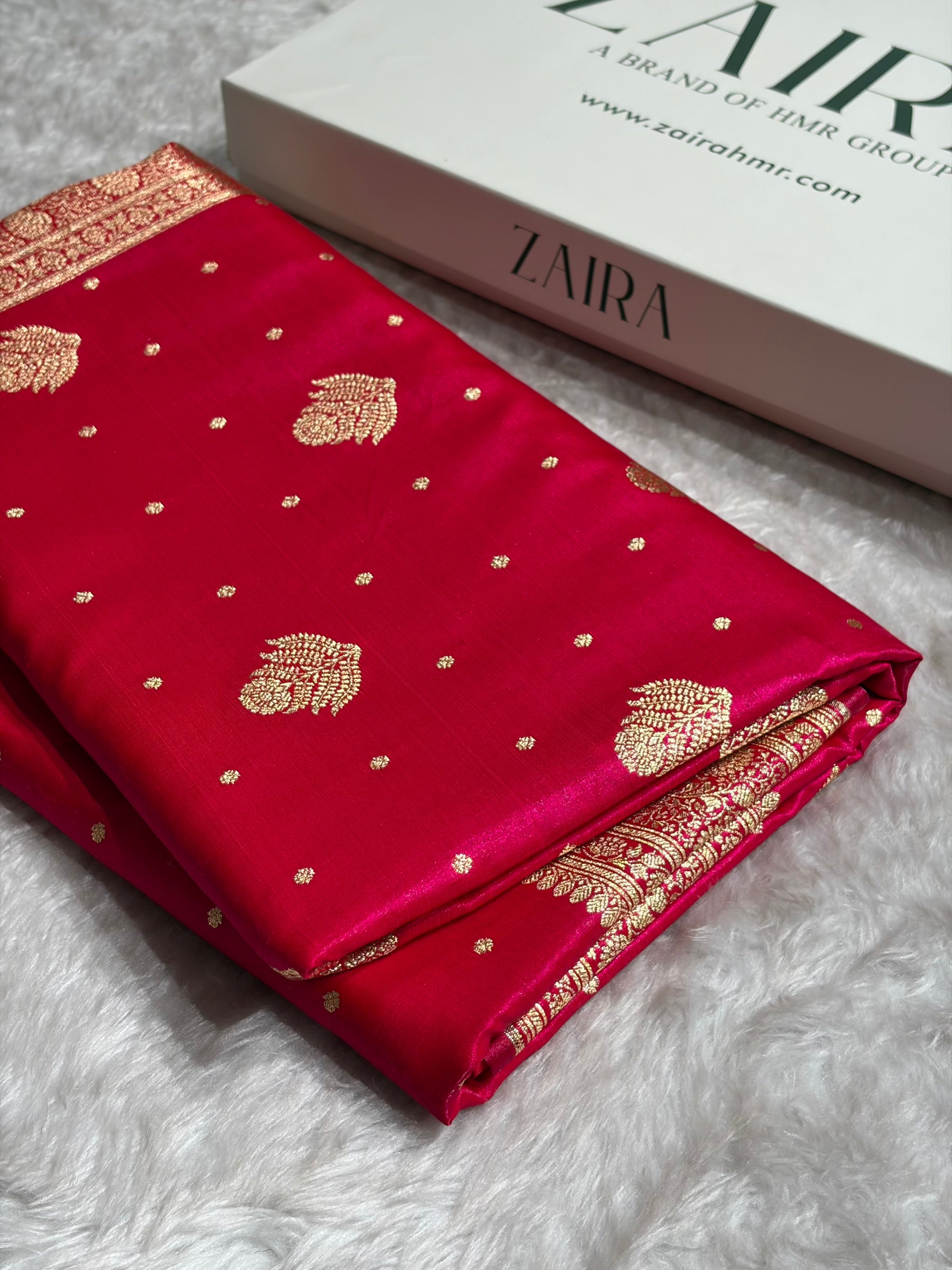 Banarasi Cross Rani Shades Booti Pattern Banarasi Satin Silk Saree SS59