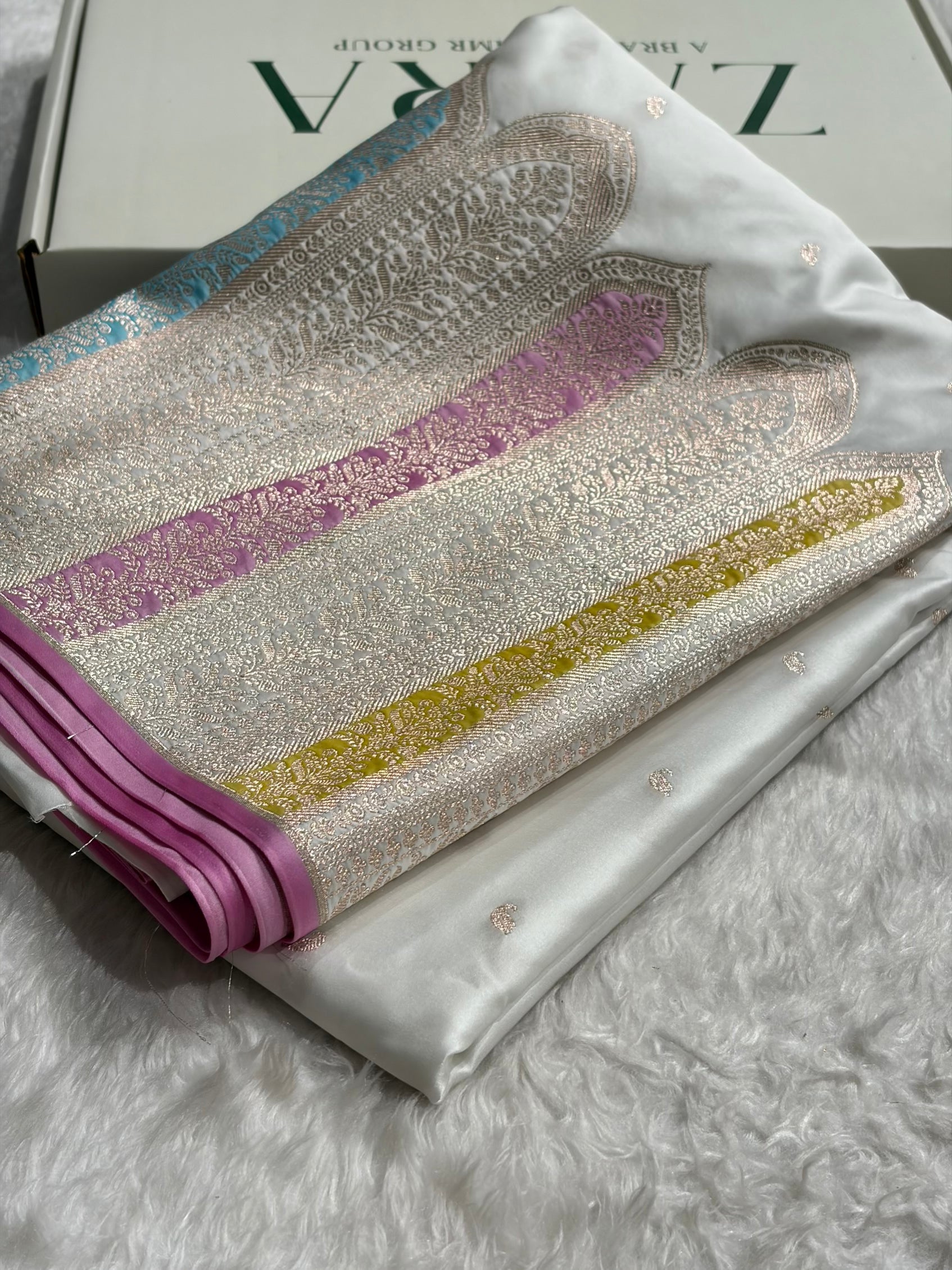 Skirt Border White Minakari Mashru Silk Saree WMS13