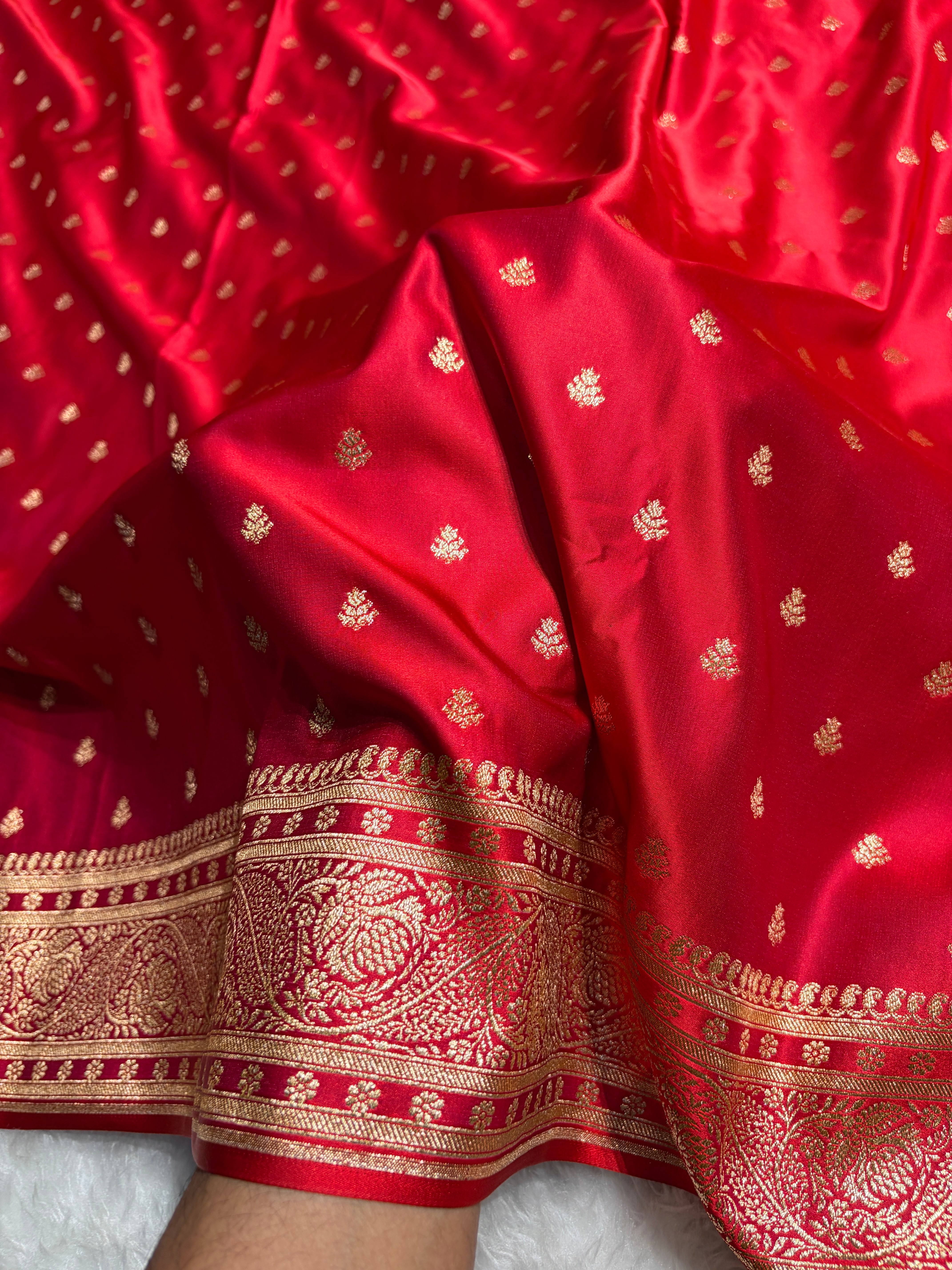 Cross Red Floral Pattern Satin Katan Silk Saree SK78
