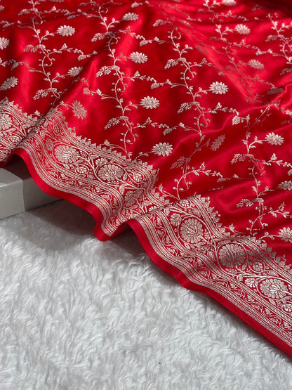 Red Shades Banarasi Jaal Pattern Floral Mashru Silk Saree