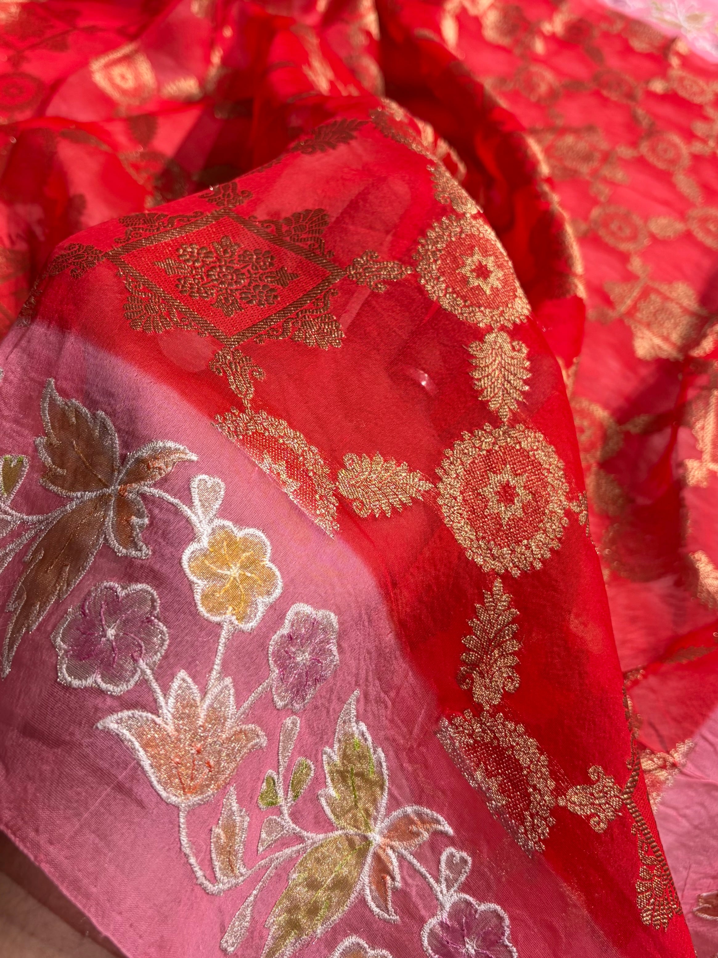Banarasi Pure Organza Contrast Red With Baby Pink Shades Banarasi Silk Saree PO-38