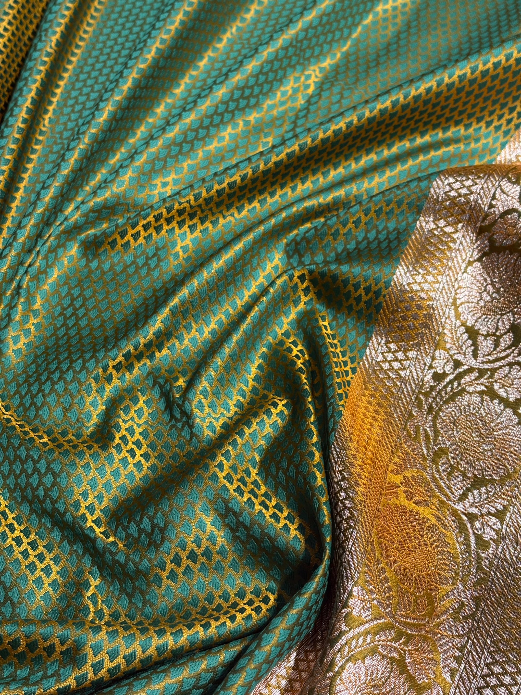 Liril Green With Green Tanchoi Satin Katan Silk Saree SKTM-05