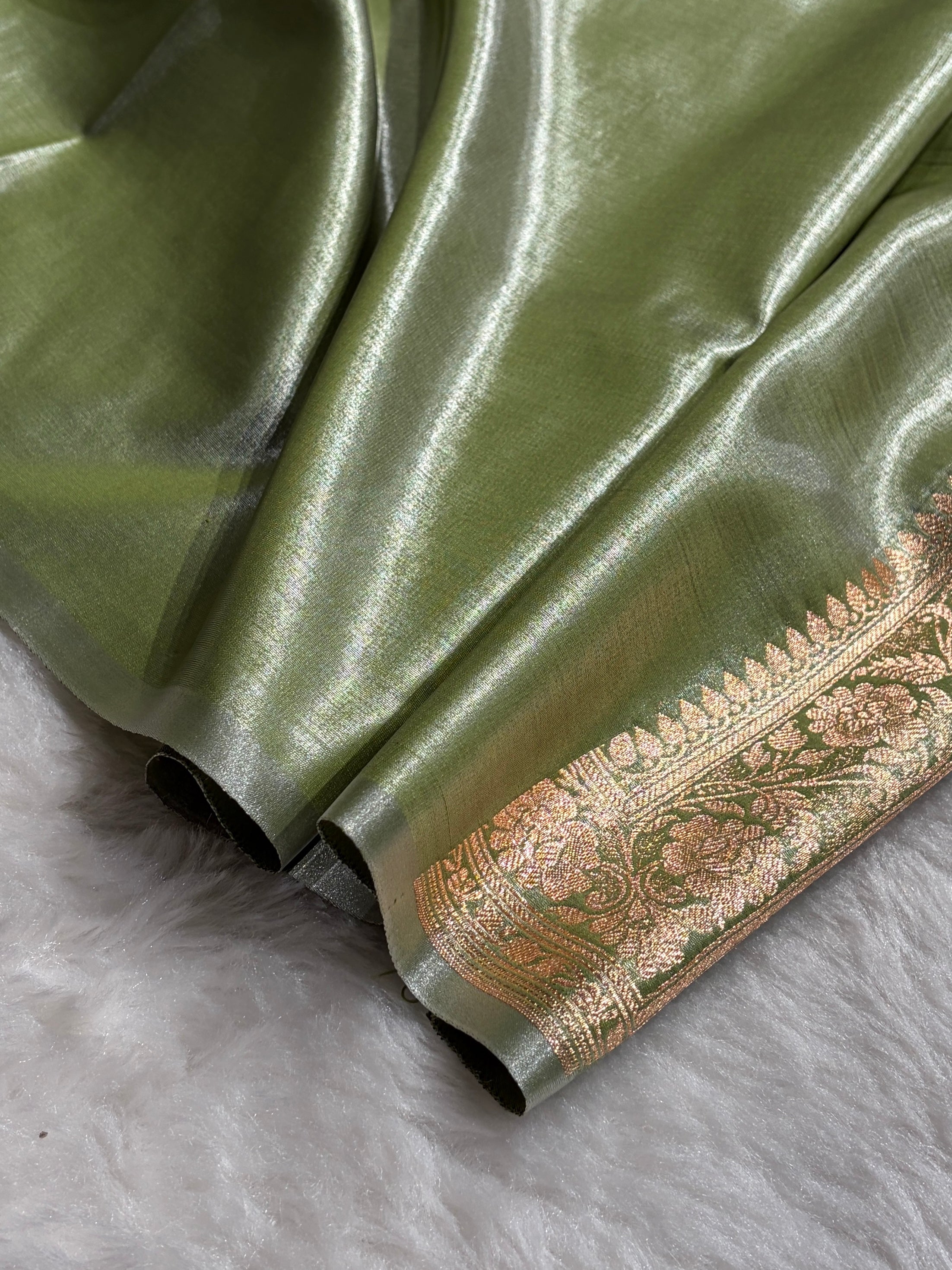 Satin Silk Booti in Pista Green SS20