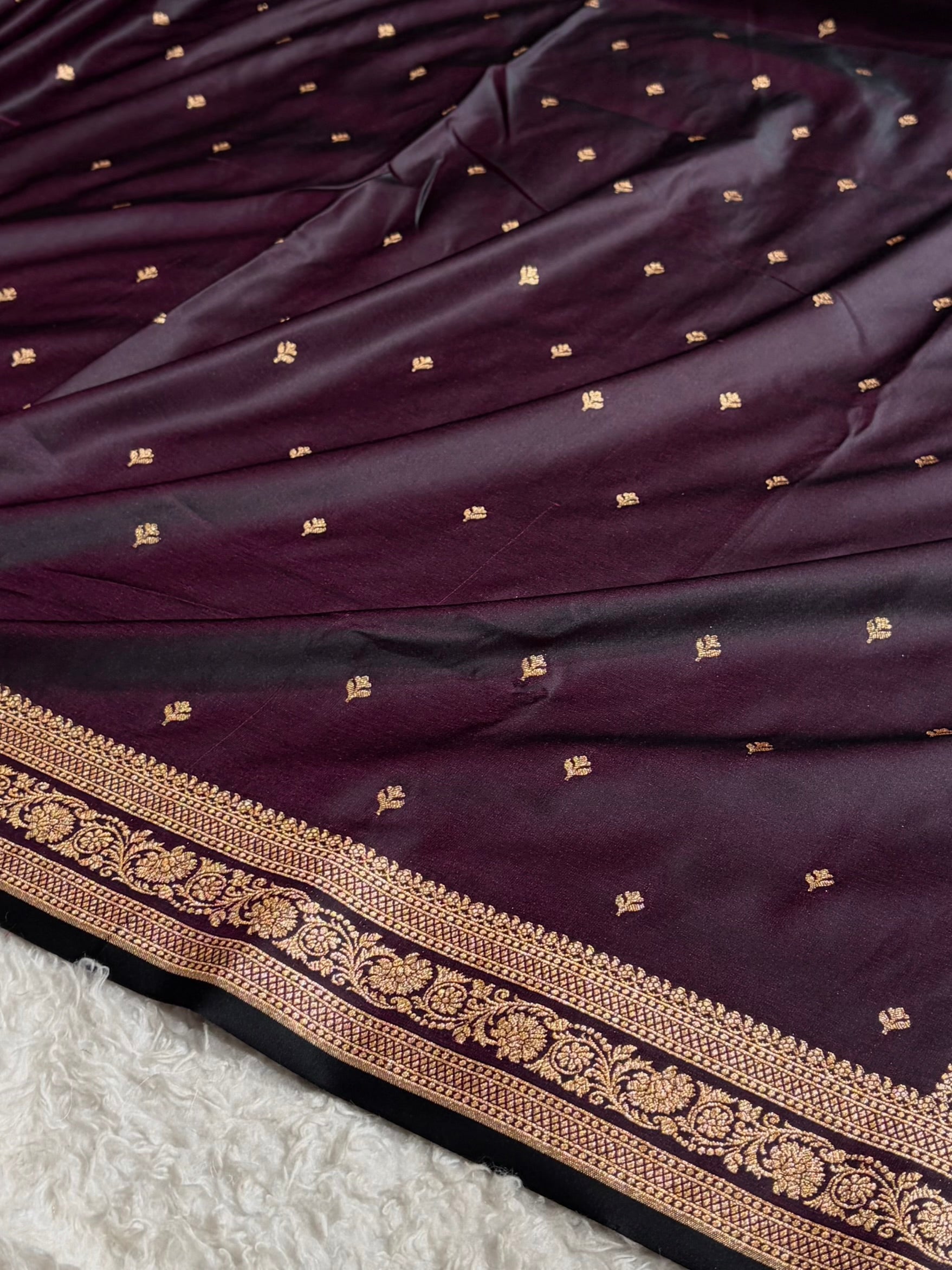 Banarasi Satin Katan Saree Booti Pattern in Cross Wine Shades SK128