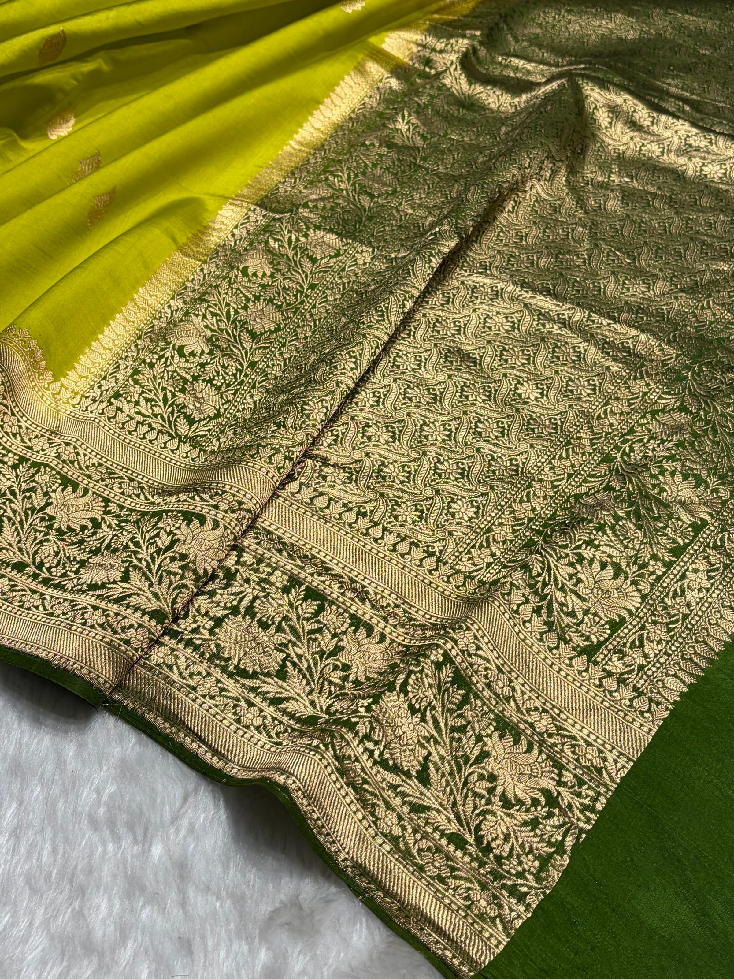 Contrast Liril Green with Mehendi Shades Handwoven Pure Raw Mango Silk RM-58