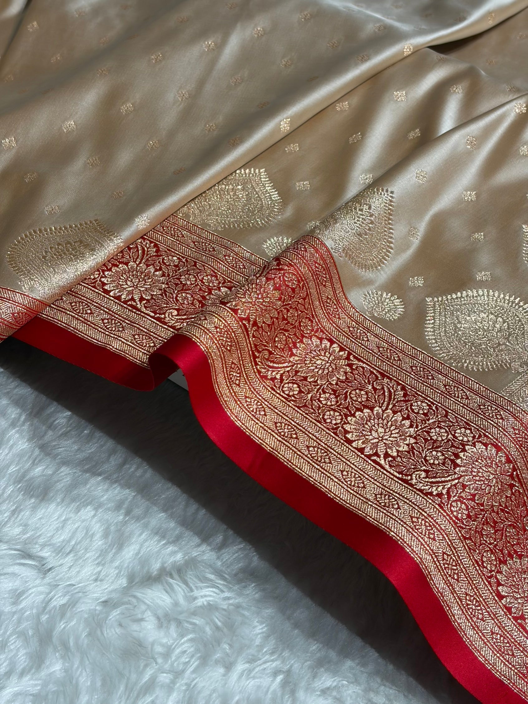Banarasi Tusser with Red Booti Satin Katan Silk saree SK29