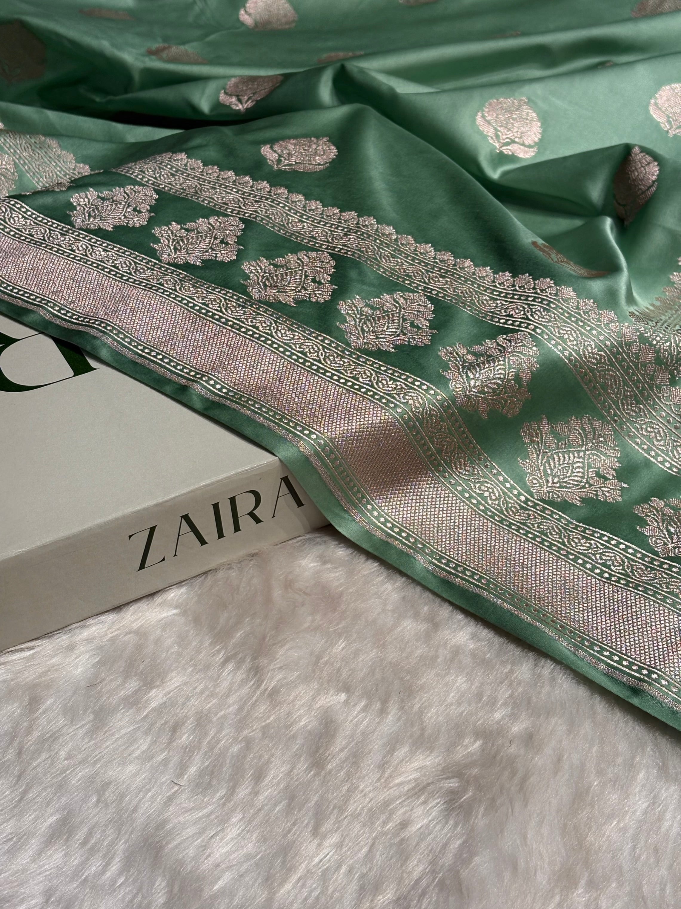 Sea Green Boota Motif Mashru Silk Saree