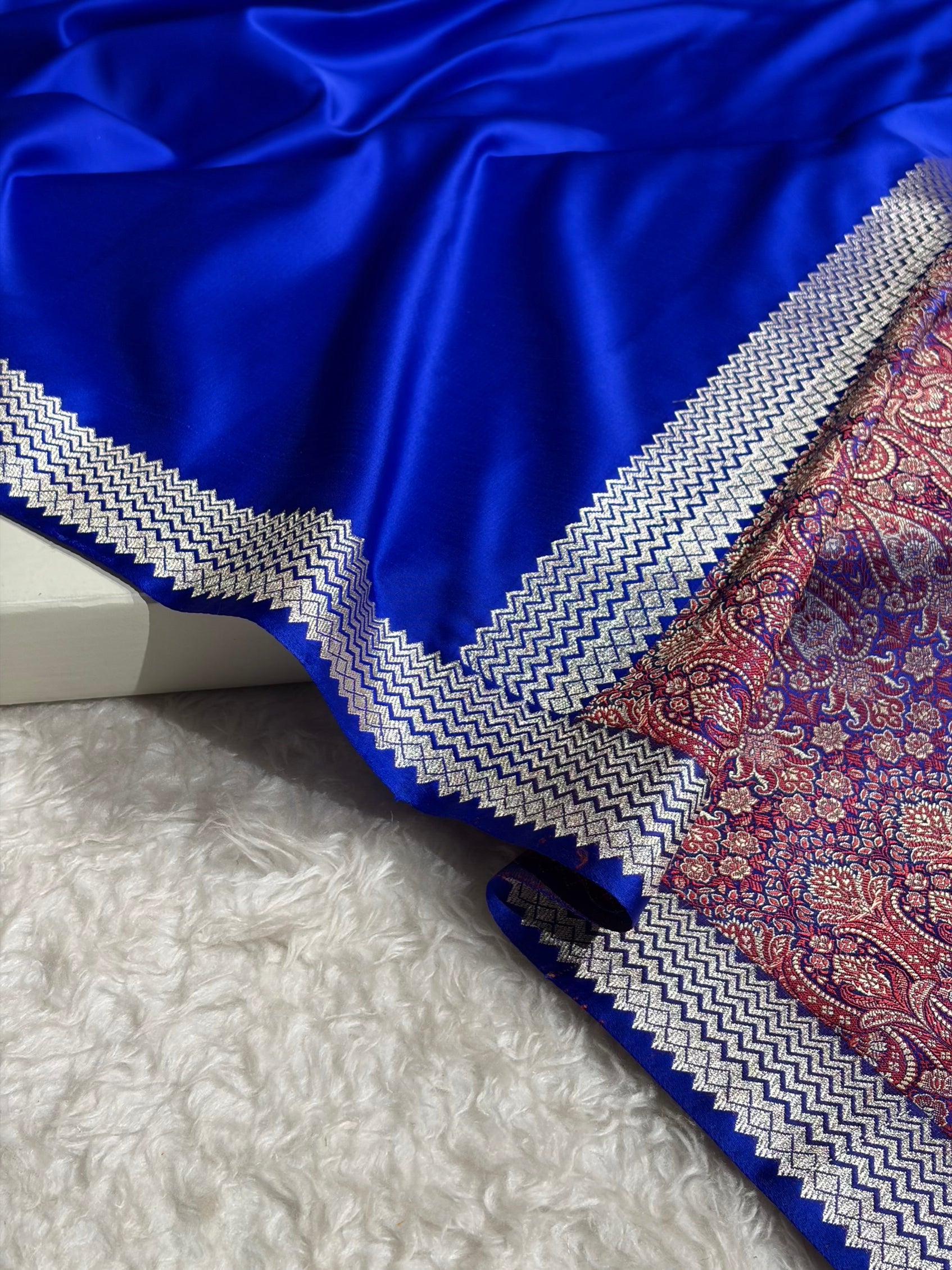 Premium Banarasi Satin Katan Saree Plain With Tanchoi Blouse in Royal Blue Shades SK129