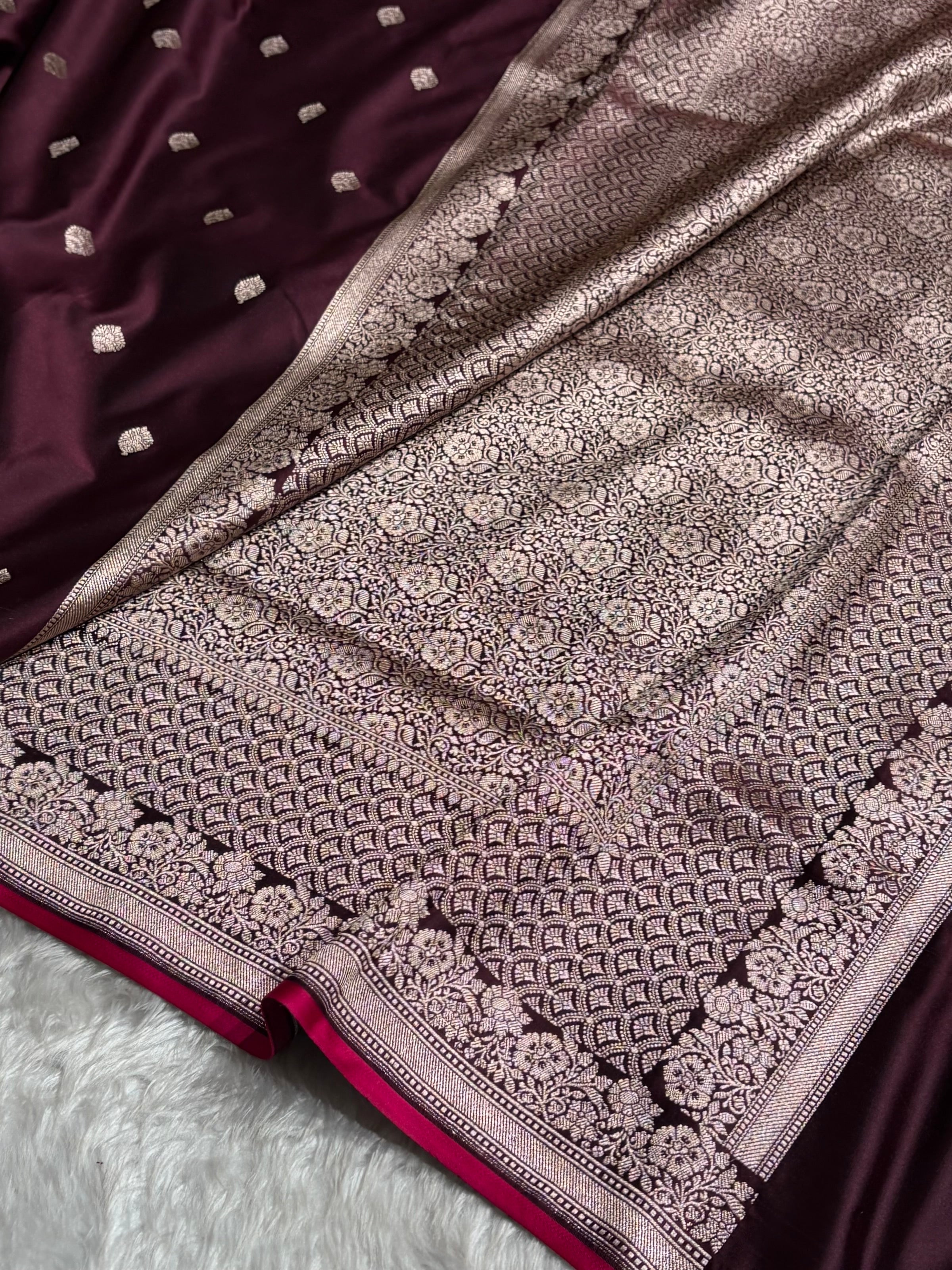 Chocolate Shade With Booti Pattern Mashru Silk Saree