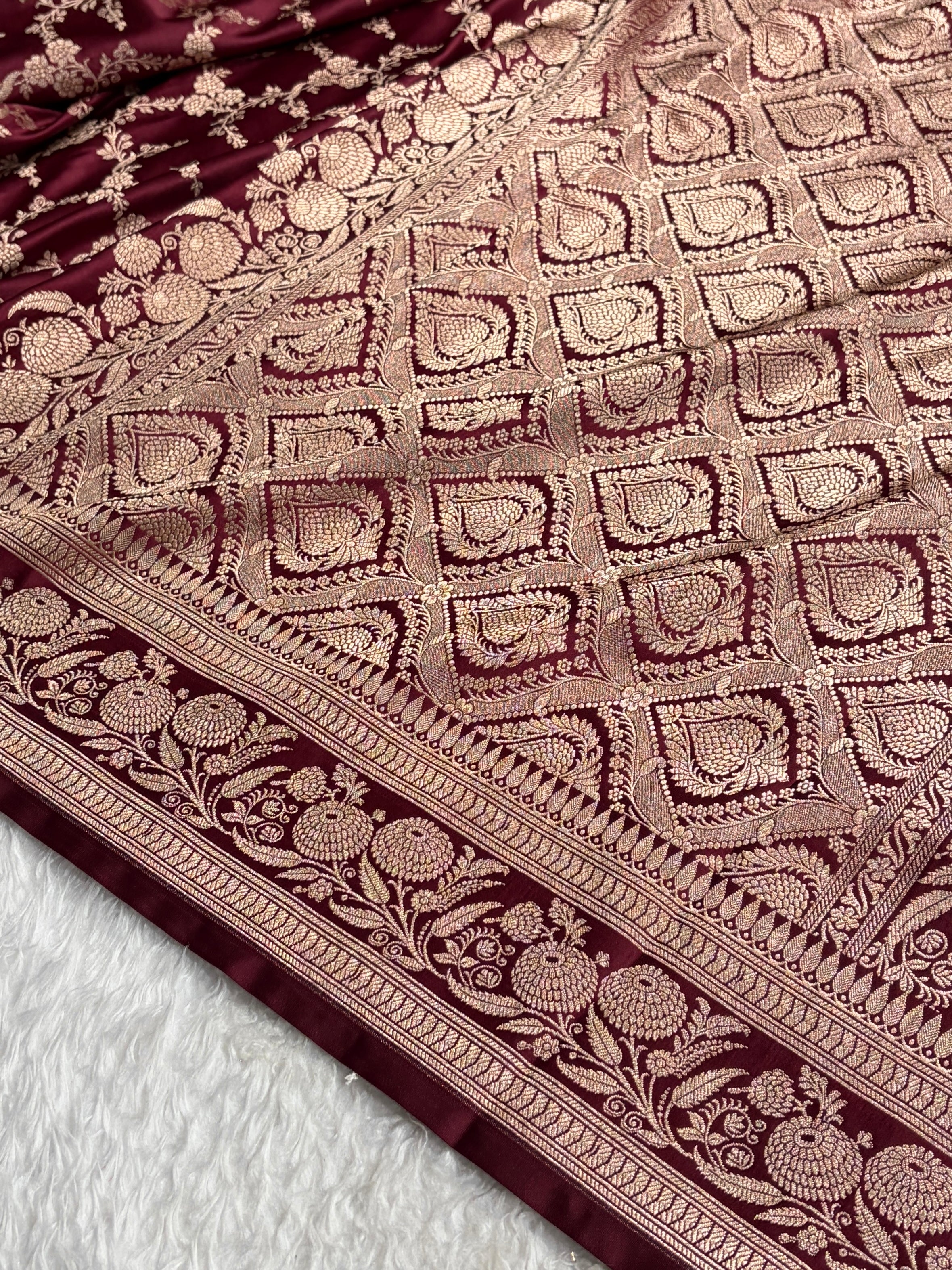 Banarasi Satin Katan Saree With Jaal Pattern In Garnet Shades SK122