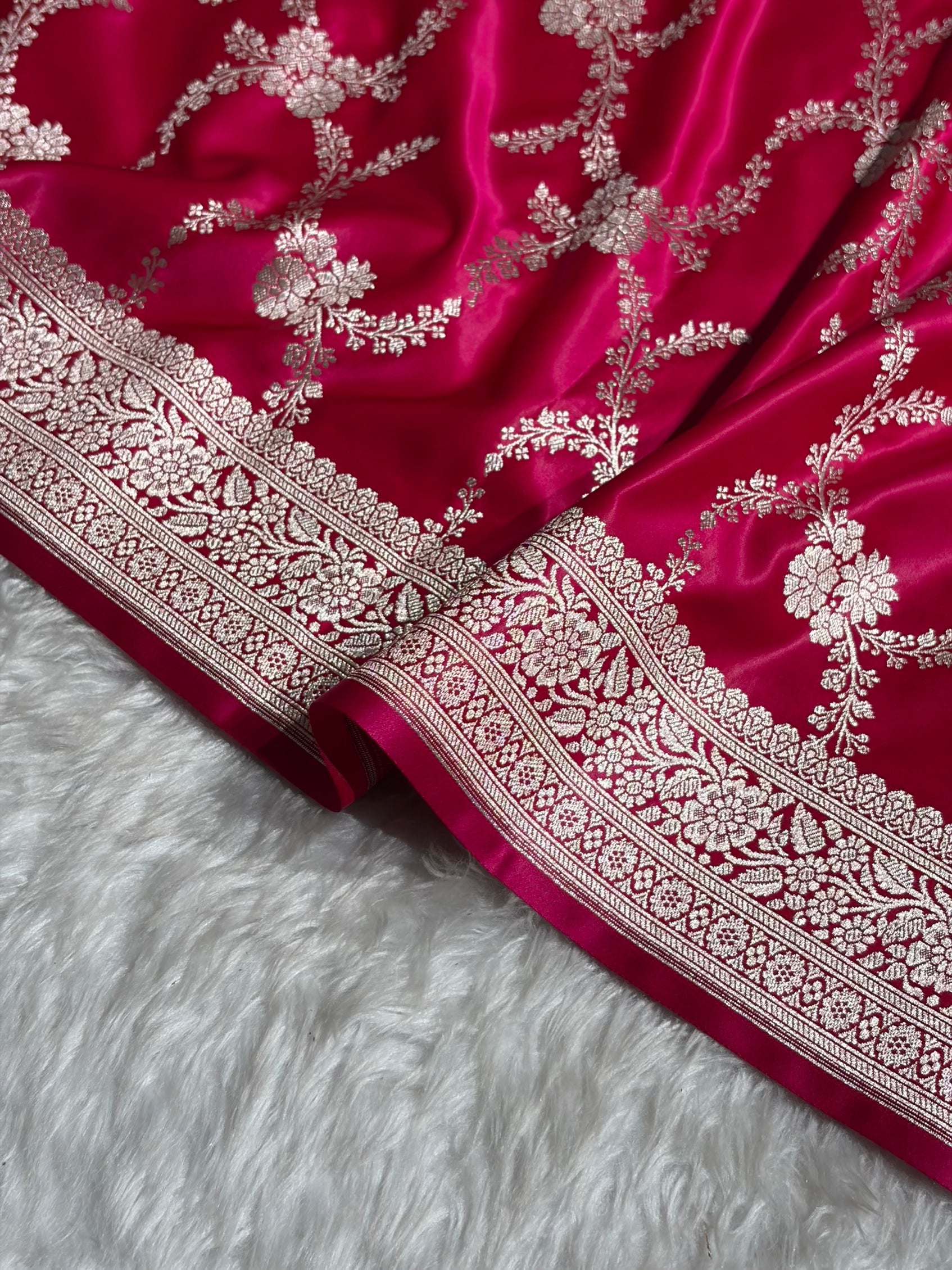 Rani Shades Banarasi With Floral Border Mashru Silk Saree MSM-127