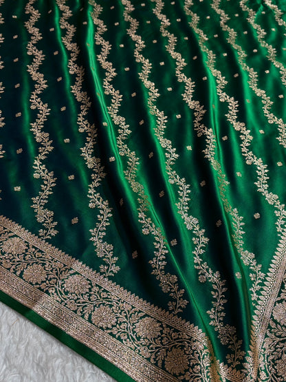 Banarasi Satin Katan Saree With Boota in Cross Green Shades SK108