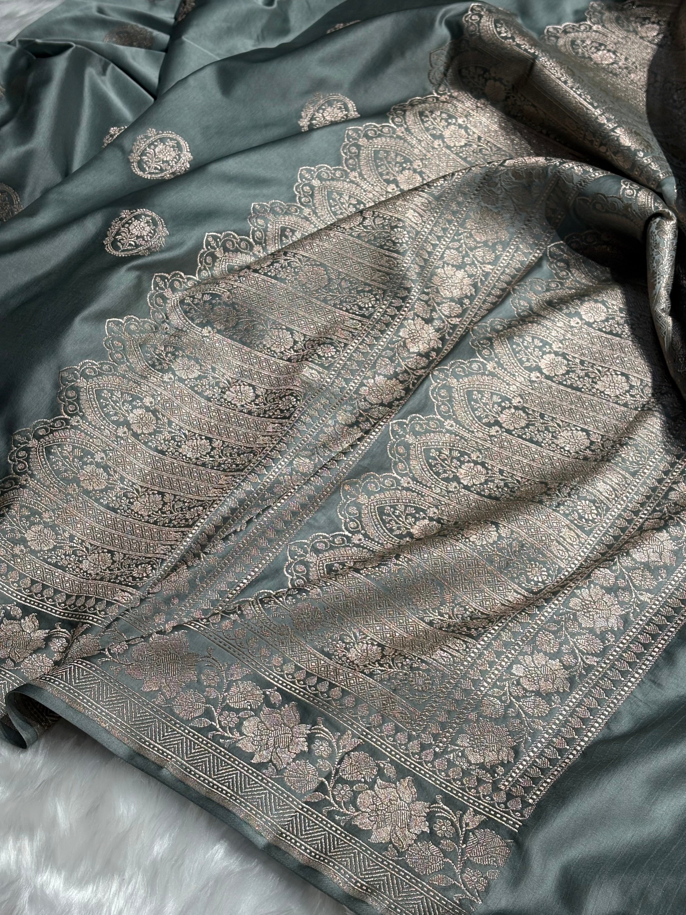 Pastel Gray Boota Mashru Silk Saree MS24