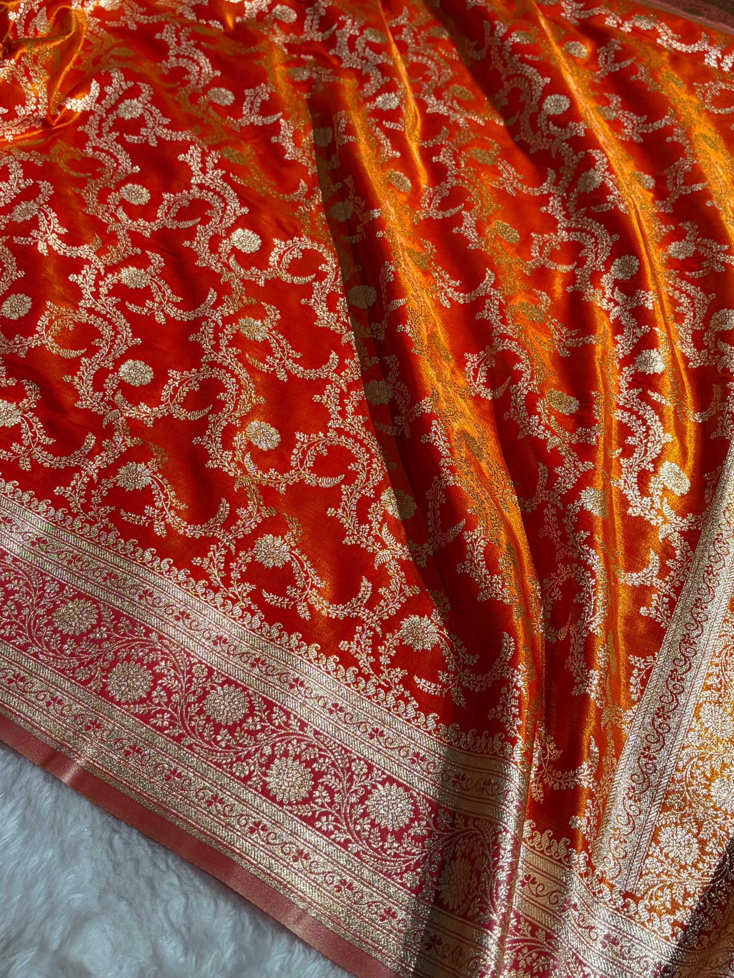 Fire Gold Contrast Shades Jaal Pattern Banarasi Satin Silk Saree SS47