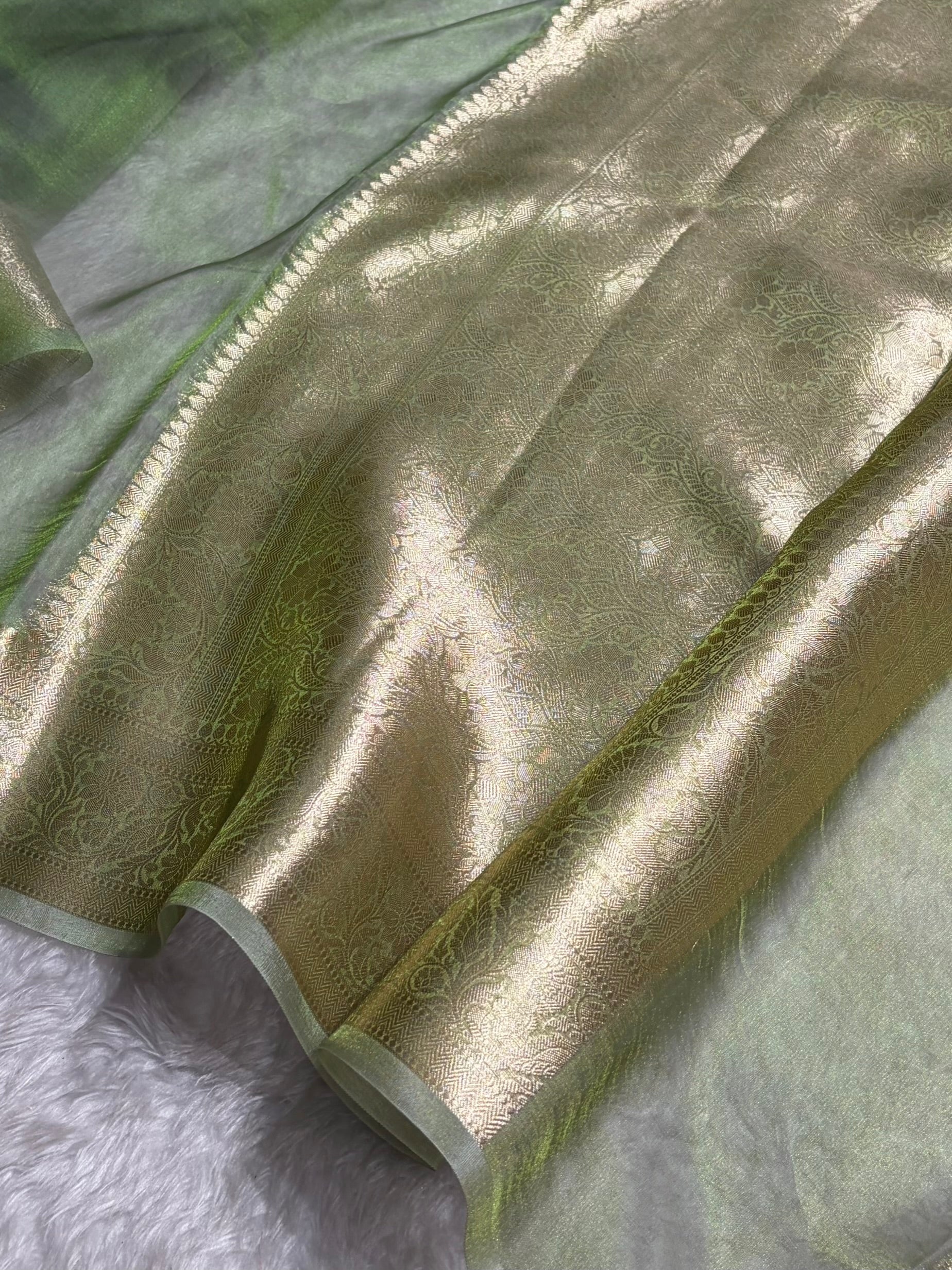 Banarasi Light Green Shades Pure Tissue Silk Saree PT-60