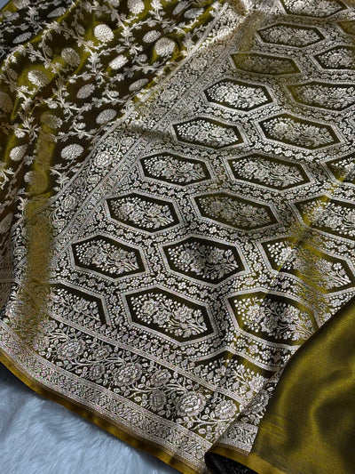 Light Weight Mehendi Green shades Satin Silk Saree SS15