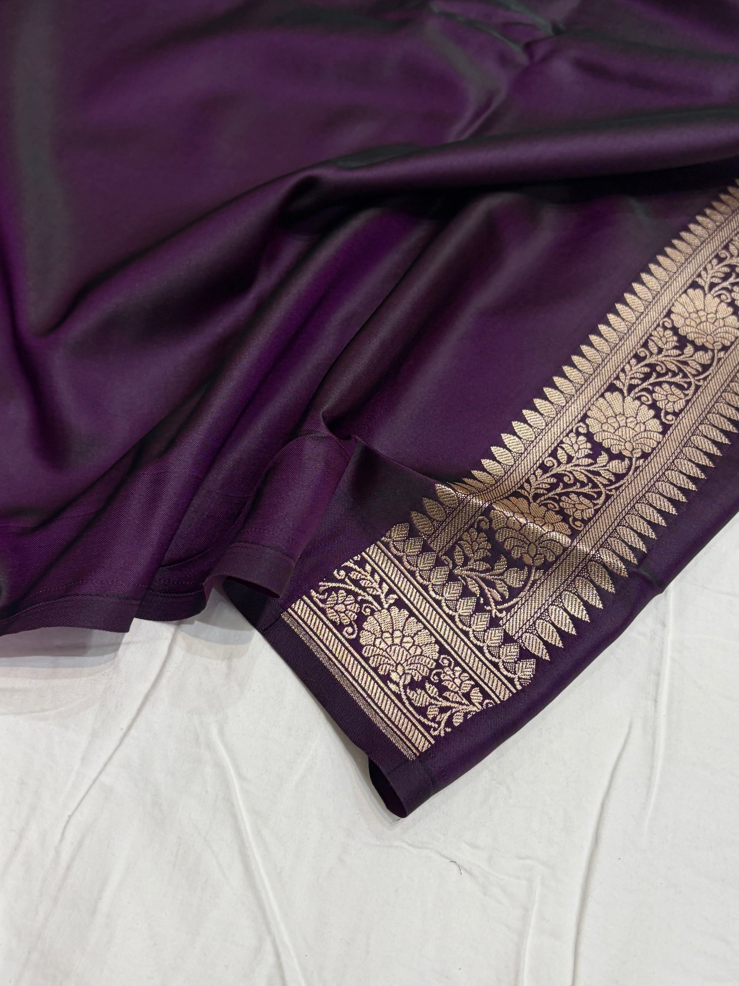 Wine Shade With Booti Pattern Mashru Silk Saree