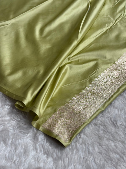 Pista Shades Banarasi With Floral Border Mashru Silk Saree MSM-127