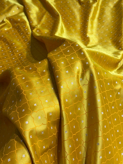 Mustard Shades Tanchoi Motif Mashru Silk Saree MST-13