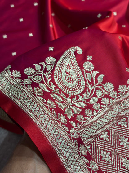Magentic Red Shades Banarasi Boota Pattern Floral Mashru Silk Saree MSM-119