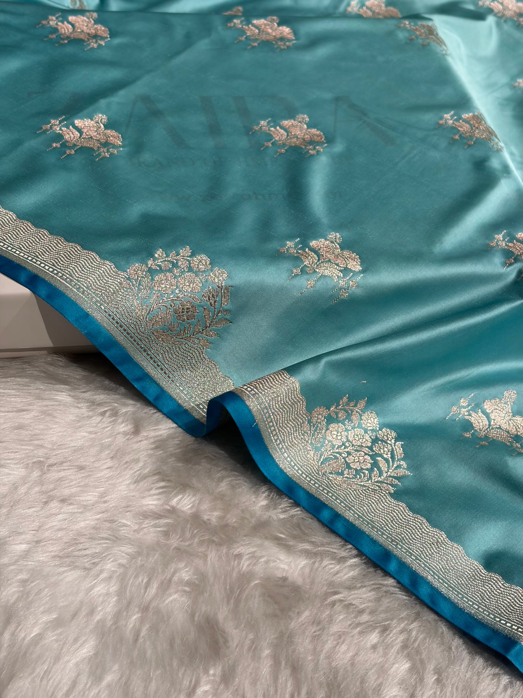 Banarasi Sky Blue Shades Floral Mashru Silk Saree MCS87