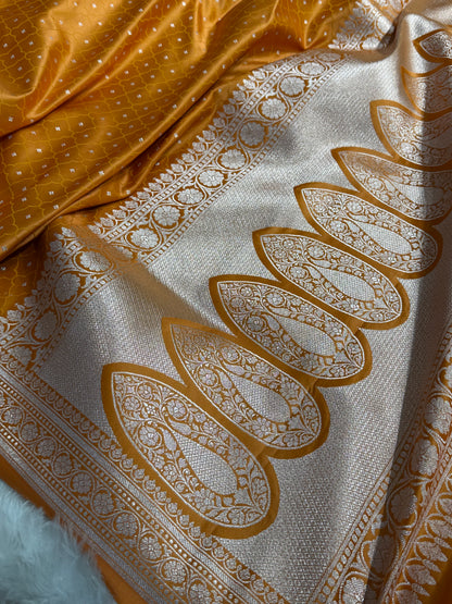 Dusty Peach Shades Tanchoi Motif Mashru Silk Saree MST-13