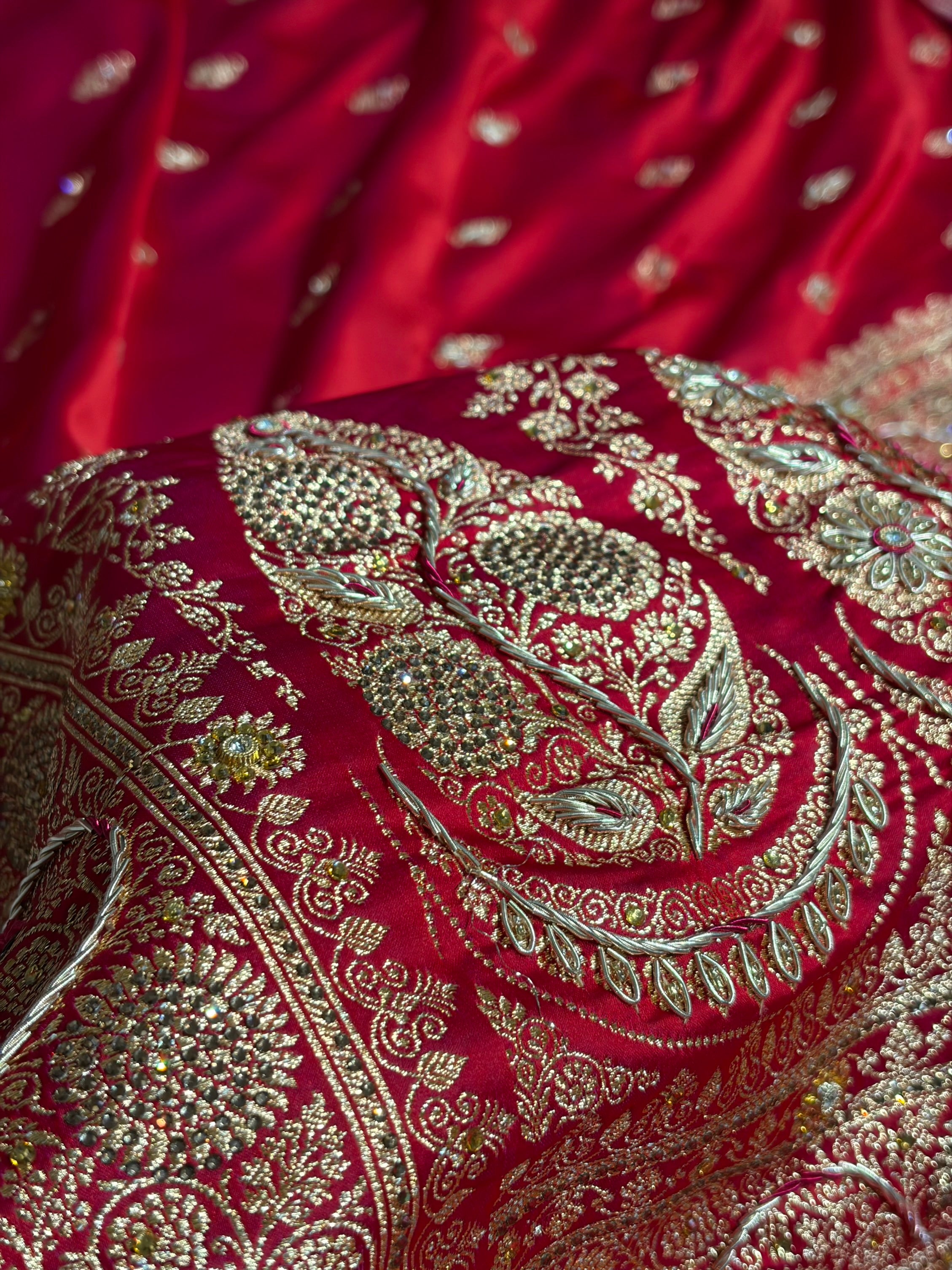 Banarasi Bridal Cross Red Work Pattern Satin Katan Silk Saree BSK82