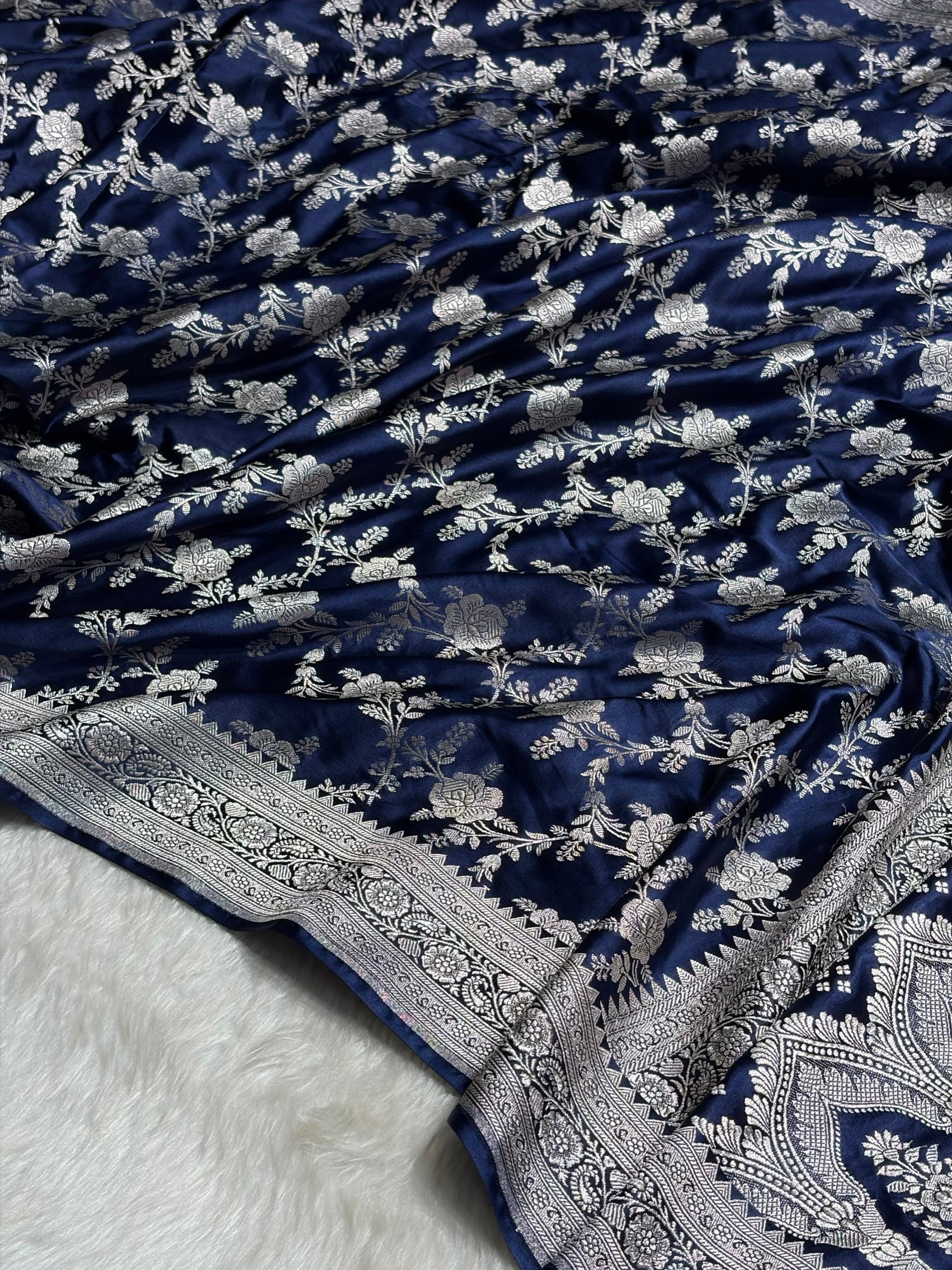 Navy Blue Floral Jaal Mashru Silk Saree  MS28