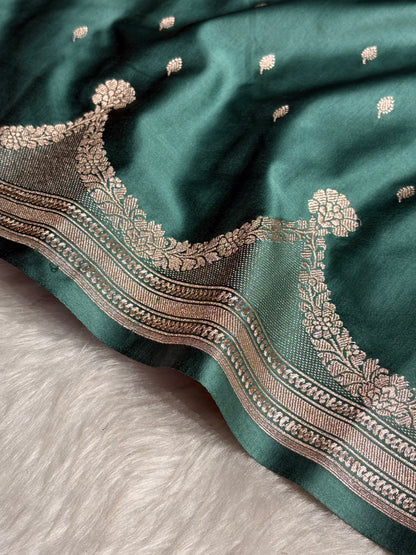 Dusty Sea Green Shades Scallop Booti Mashru Silk Saree MS60