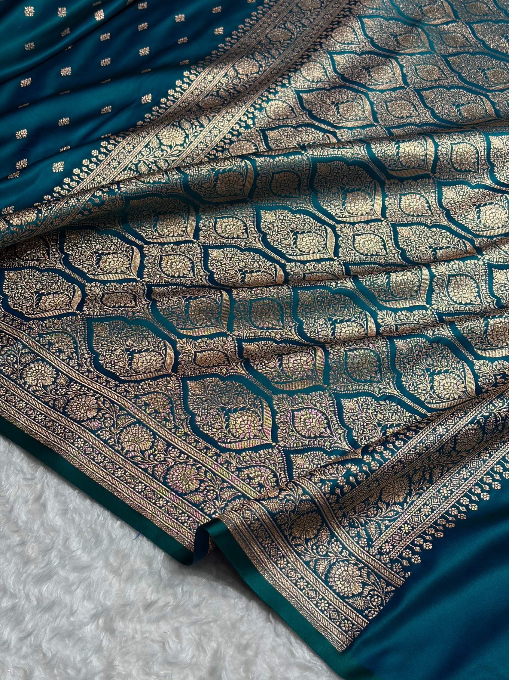 Banarasi Boota Katan Silk Saree In Peacock Shades SK03