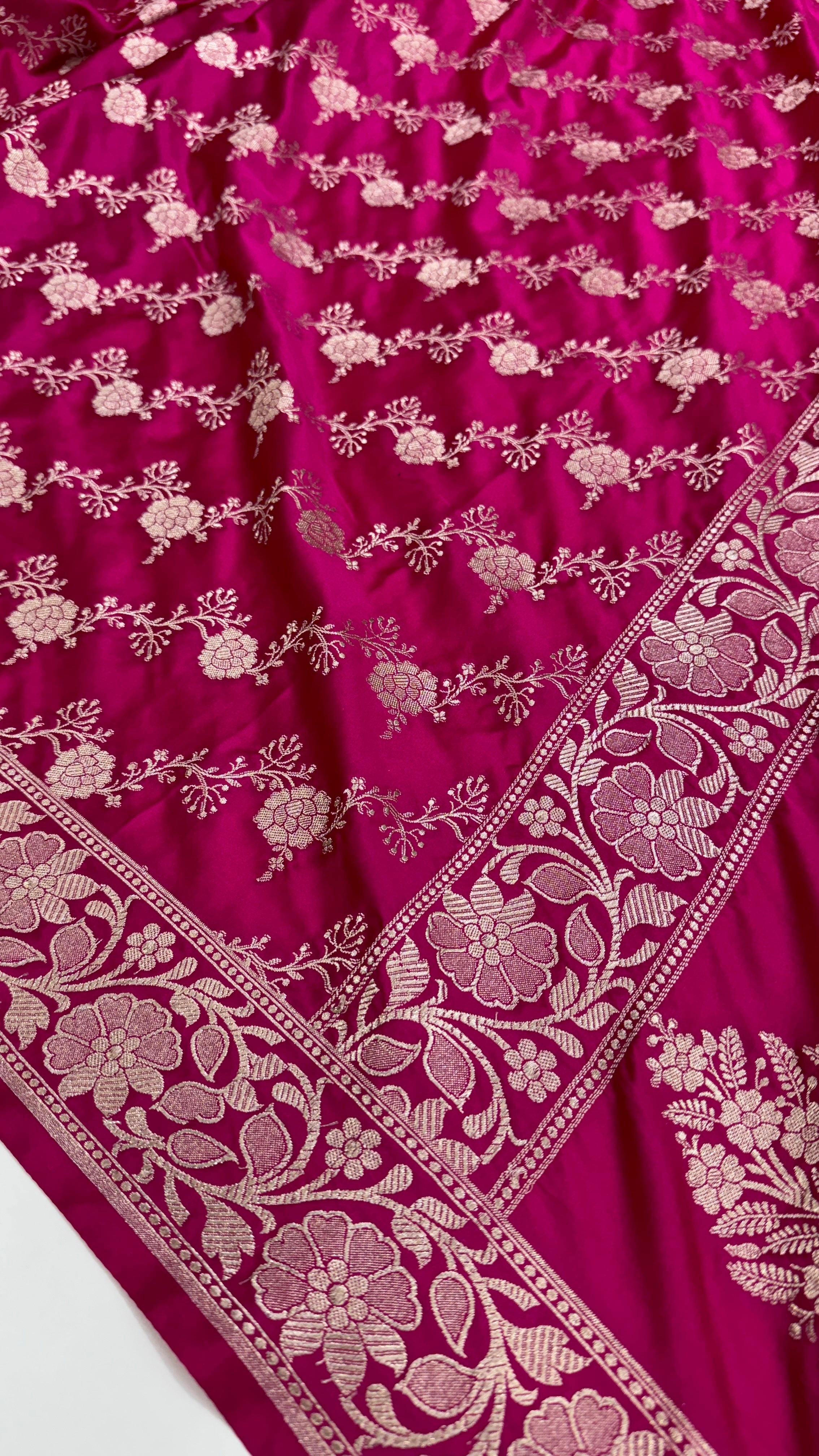 Banarasi Pattern Rani Mashru Silk Saree