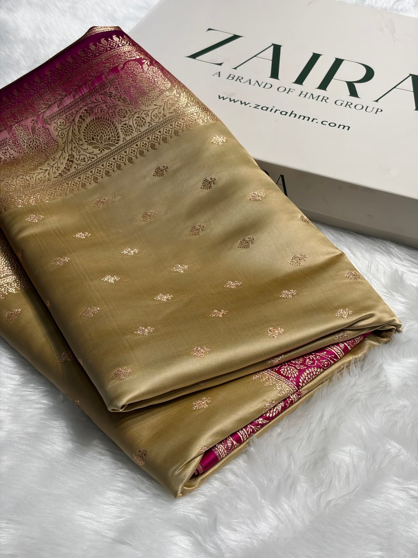 Banarasi Satin Katan Saree Floral Booti Pattern in Contrast Tusser / Rani Shades SK153