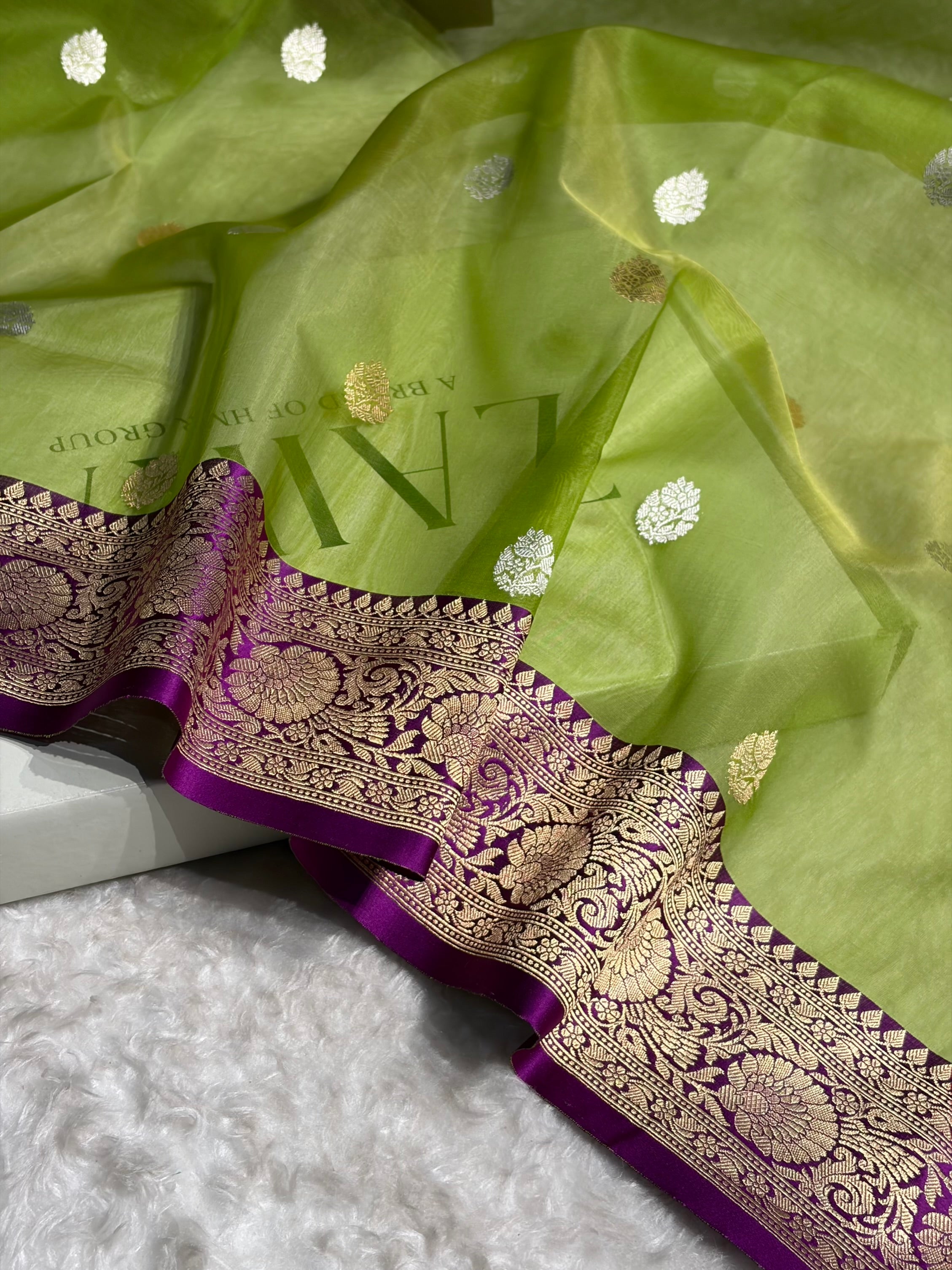 Contrast Pure Banarasi Organza Pista Green With Wine Floral Banarasi Silk Saree PO-11