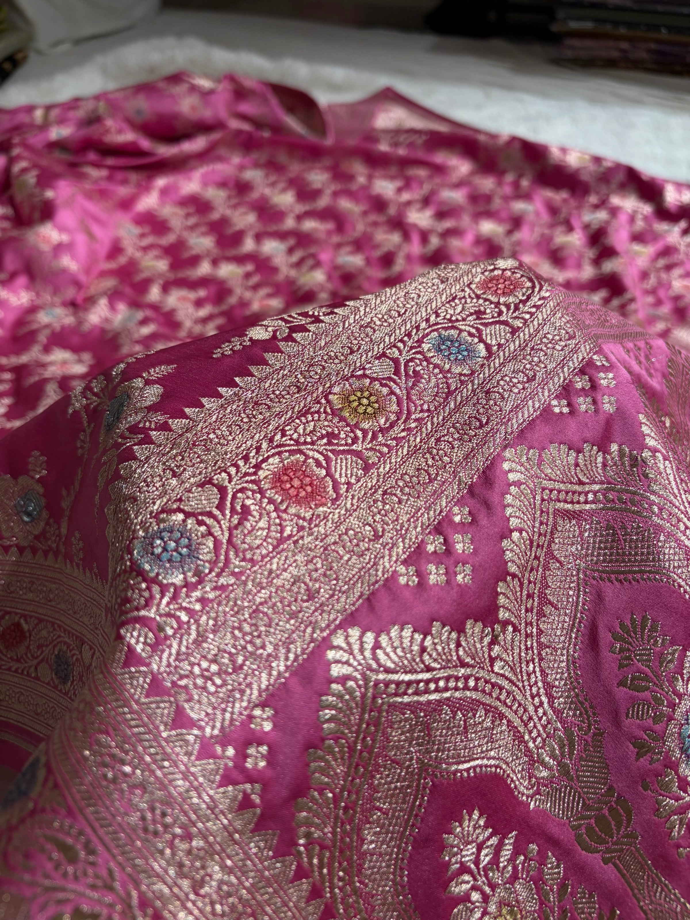 Dusty Pink Shades Banarasi Minakari Floral Jaal Mashru Silk Saree MS28