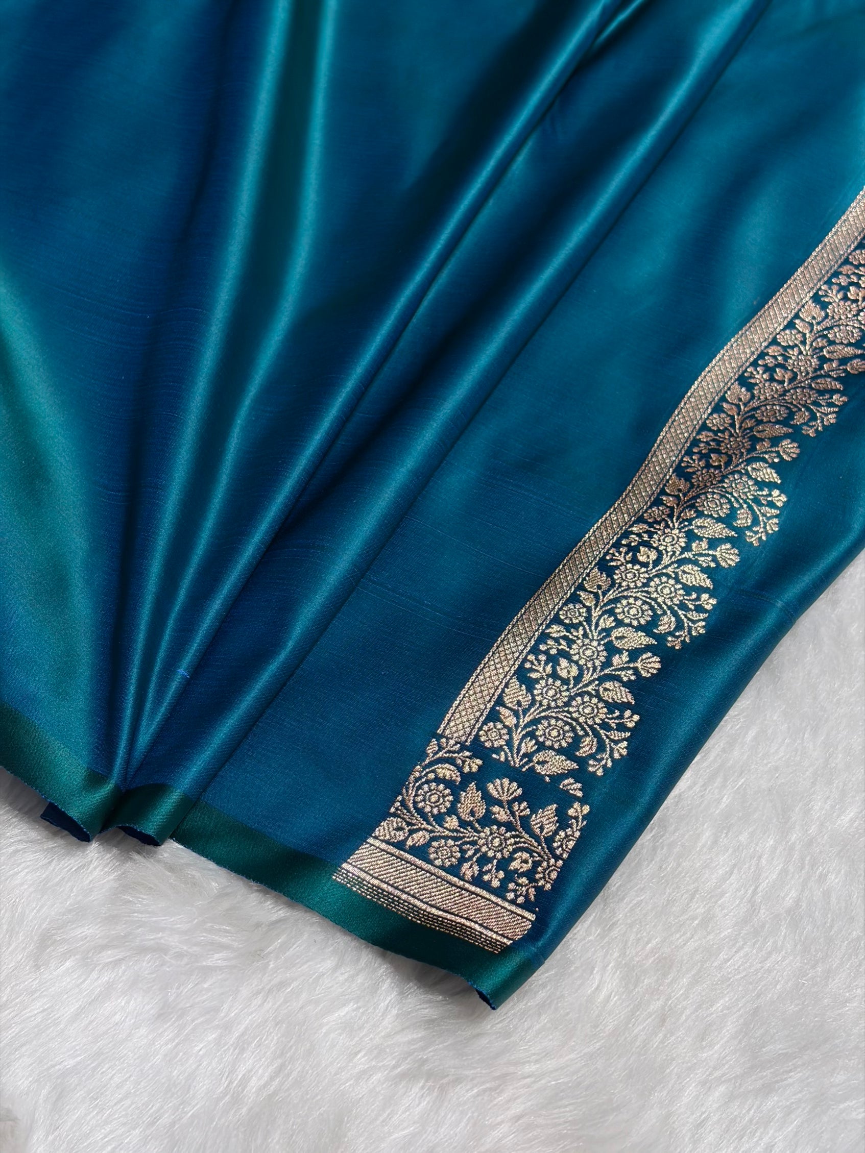 Peacock Floral Booti Katan Silk Saree SK23