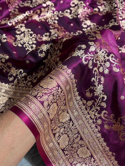 Wine Shades Jaal Pattern Banarasi Satin Silk Saree SS48