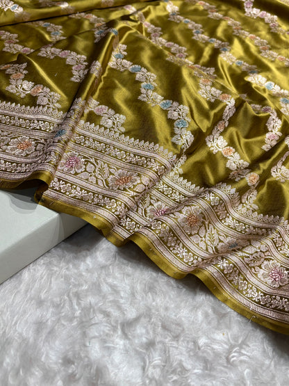 Dusty Mehendi Shades Banarasi Minakari Mashru Silk Saree With Cross Pattern MS02