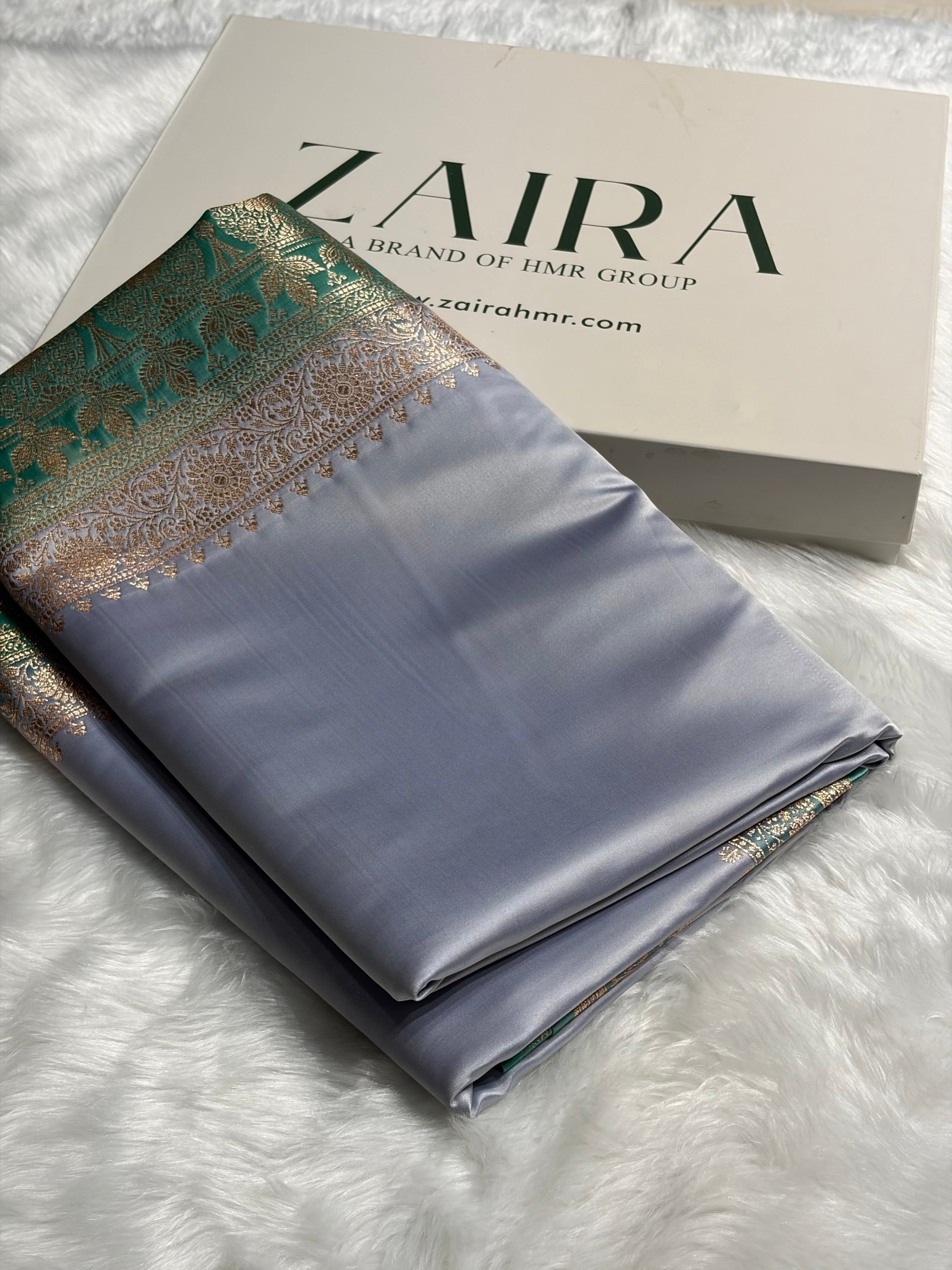 Banarasi Satin Katan Saree in Contrast Light Grey / Sea Green Shades SK131