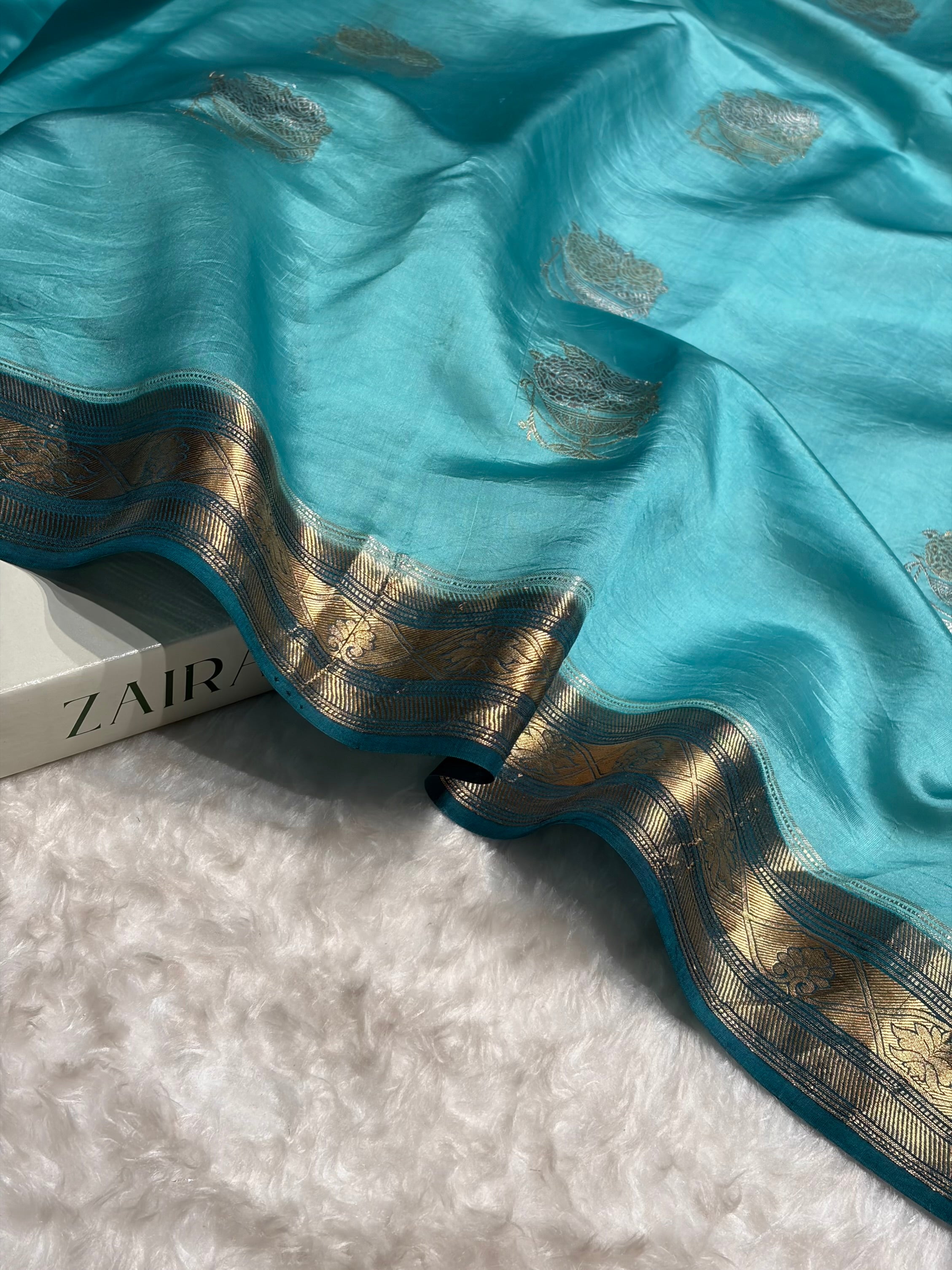 Contrast Firozi With Navy Border Minakari Boota Handwoven Raw Mango Silk RM-29