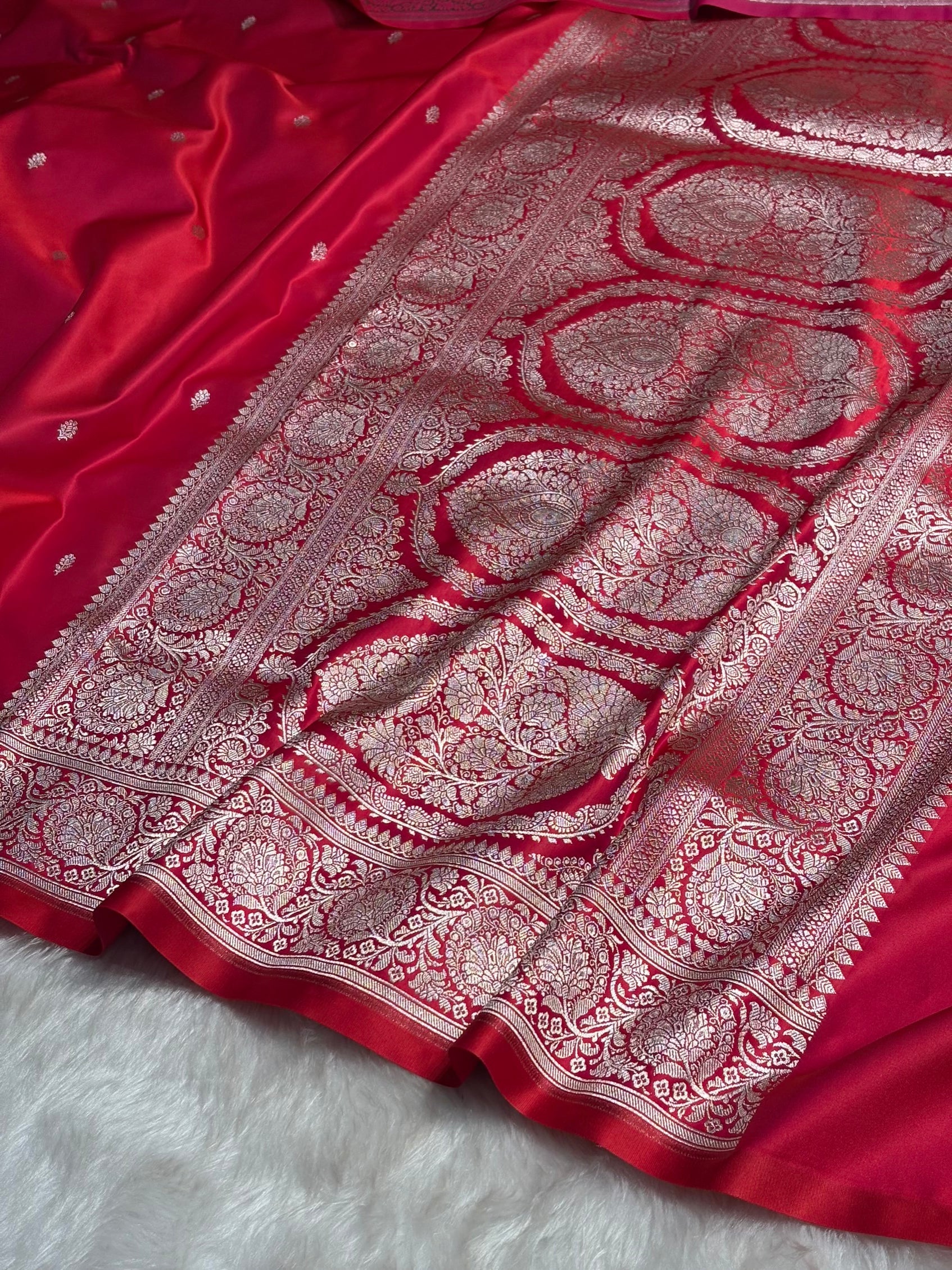 Reddish Pink Floral Boota With Floral Border Mashru Silk Saree MSM-81