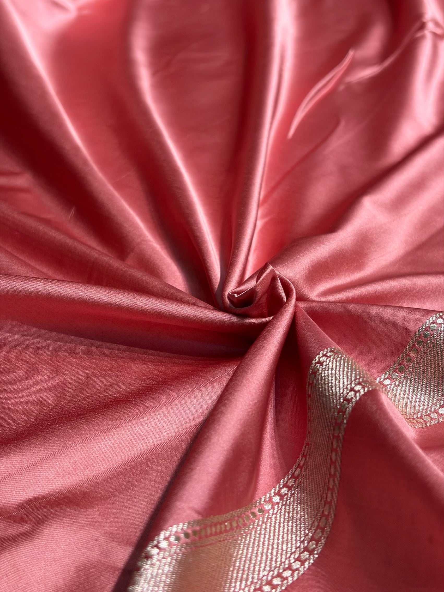 Dusty Peach Shades Scallop Mashru Silk Saree MS60