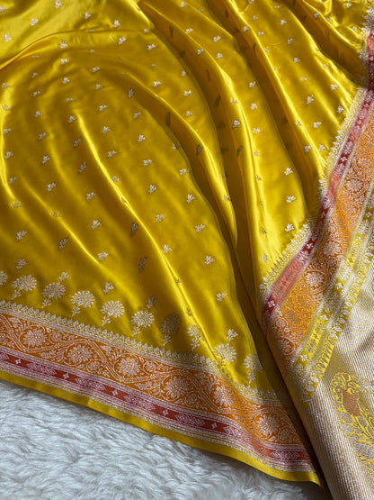 Banarasi Yellow Shades Minakari Booti Mashru Silk Saree MCS72