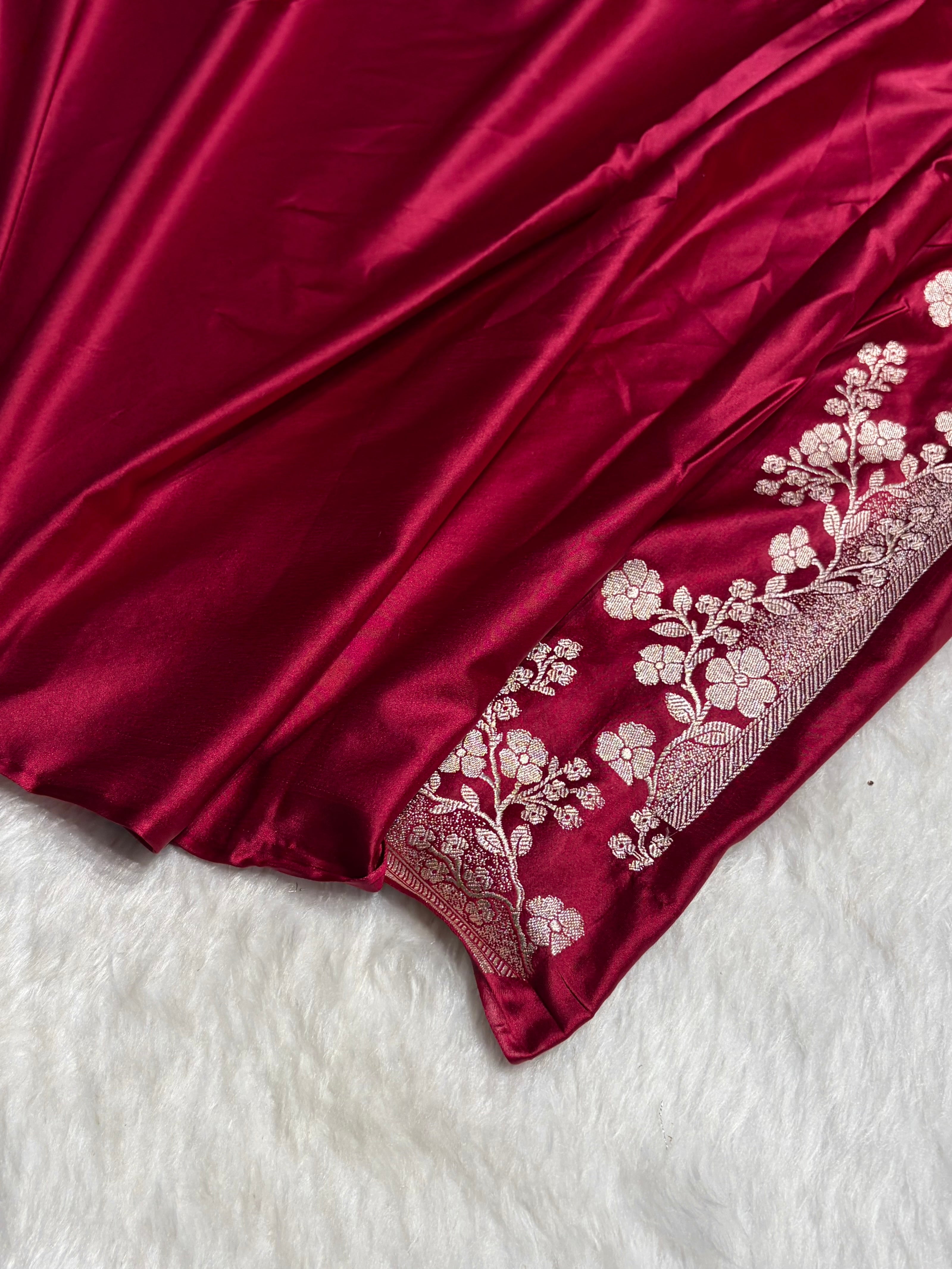 Maroon Shades Minakari Floral Border Booti Mashru Silk Saree MS75