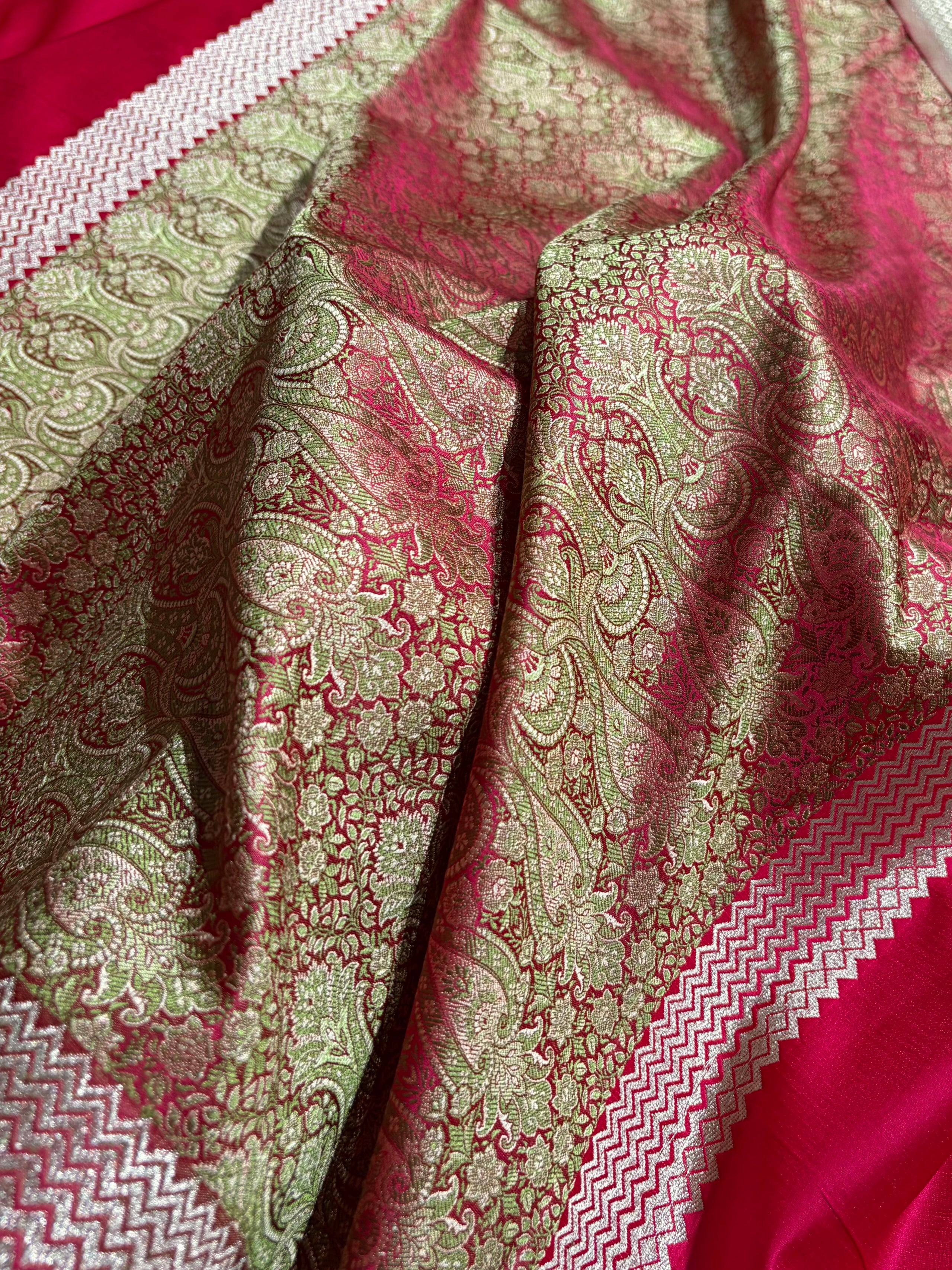 Premium Banarasi Satin Katan Saree Plain With Tanchoi Blouse in Rani Shades SK129
