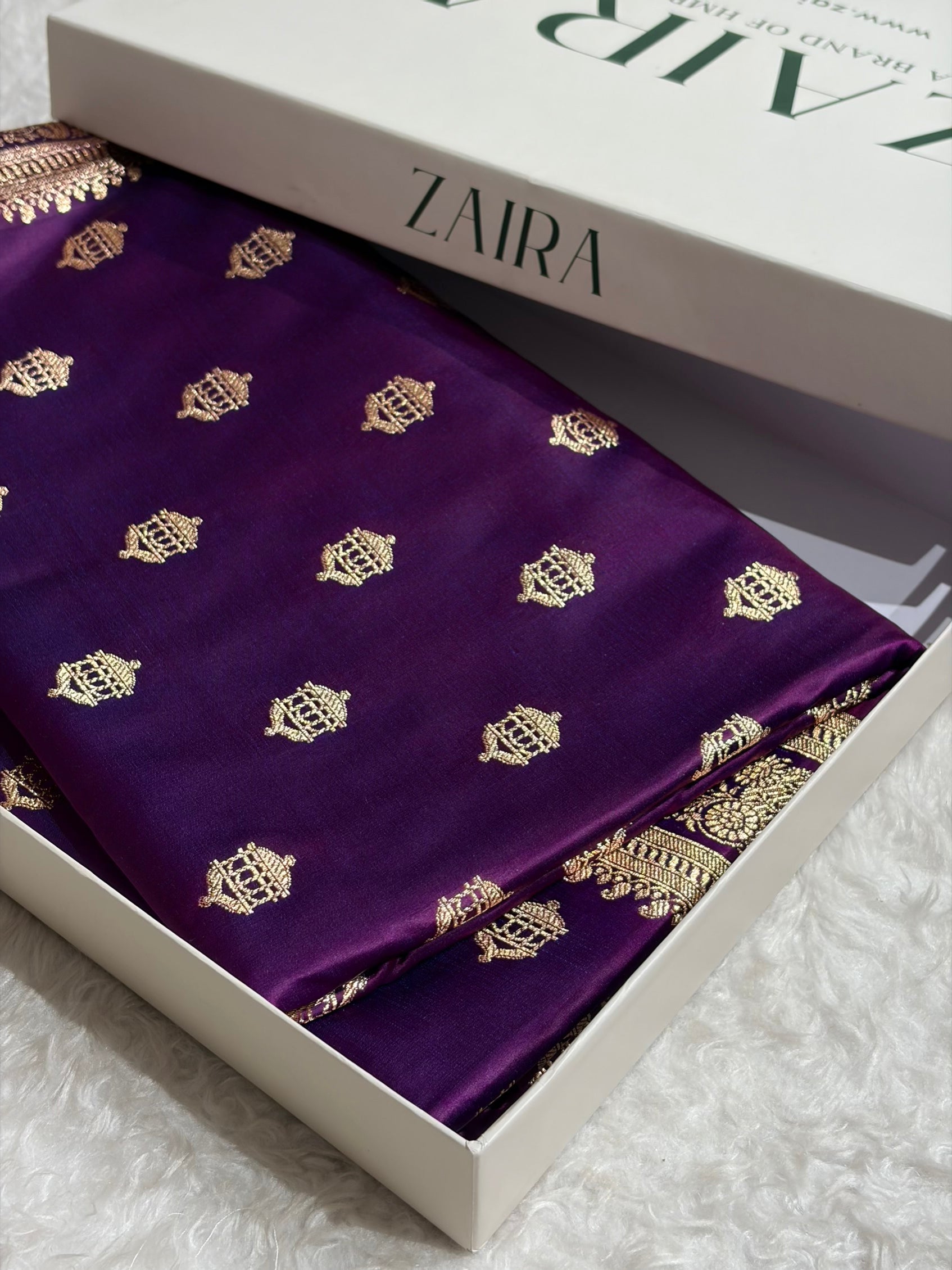 Banarasi Satin Katan Saree Booti Pattern in Wine Shades SK137